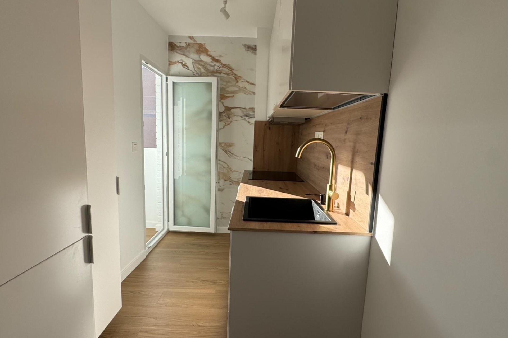 Használt Ingatlanok - Tetőtéri lakás -
Torrevieja - Punta Prima
