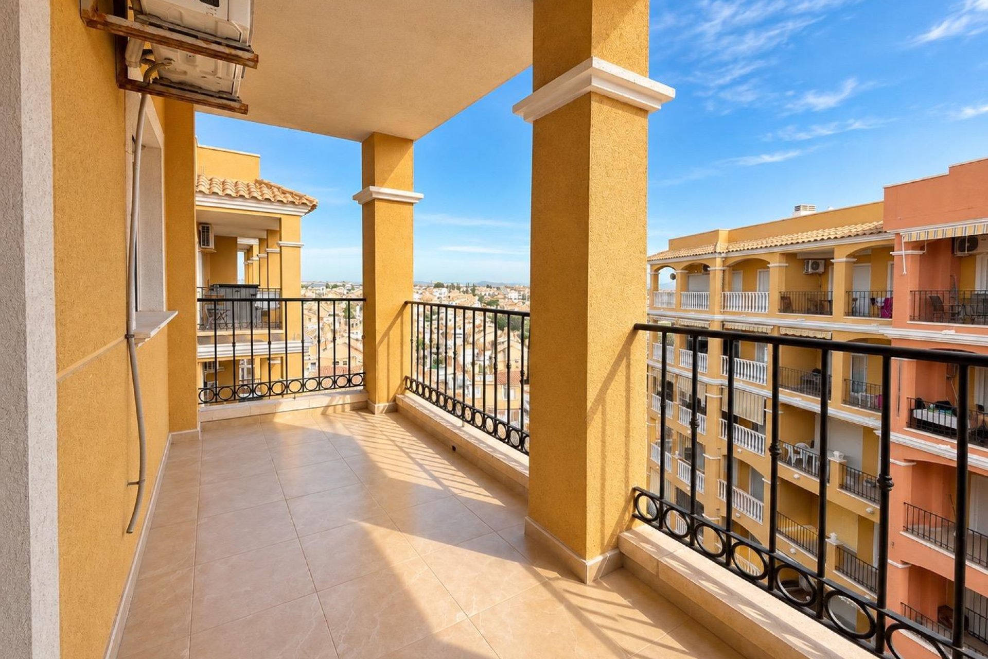 Használt Ingatlanok - Tetőtéri lakás -
Torrevieja - Torreblanca