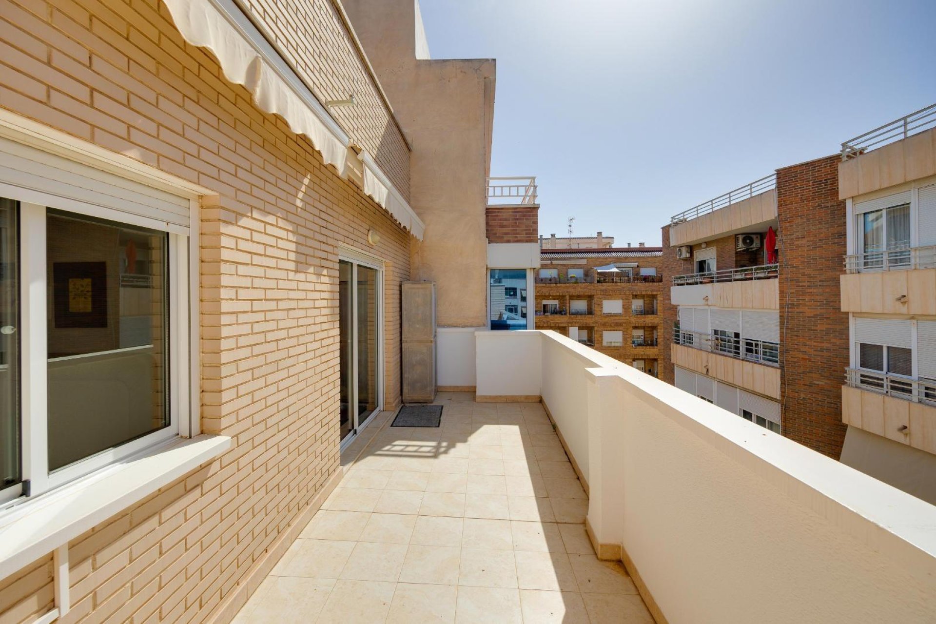 Használt Ingatlanok - Tetőtéri lakás -
Torrevieja