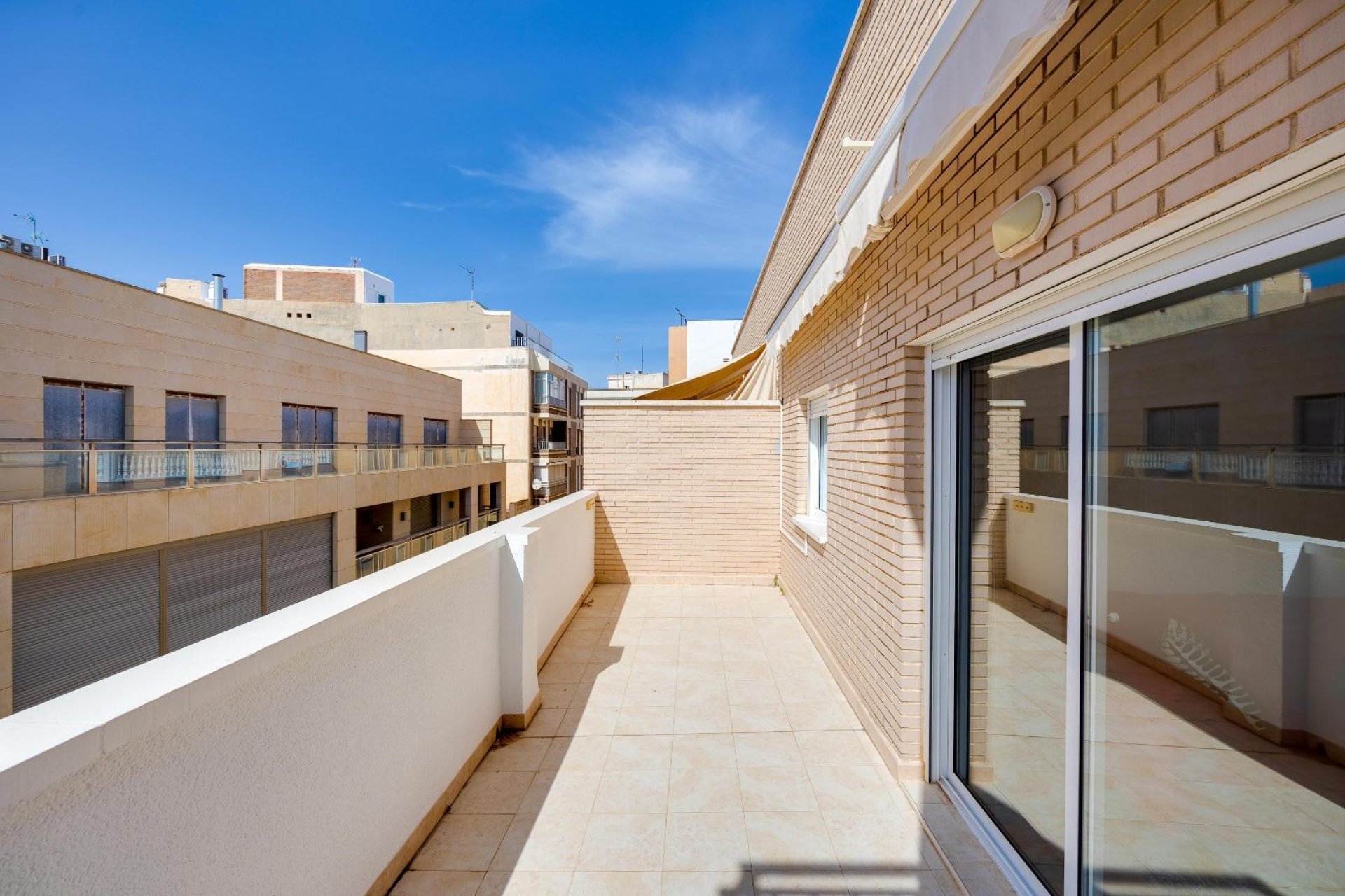 Használt Ingatlanok - Tetőtéri lakás -
Torrevieja