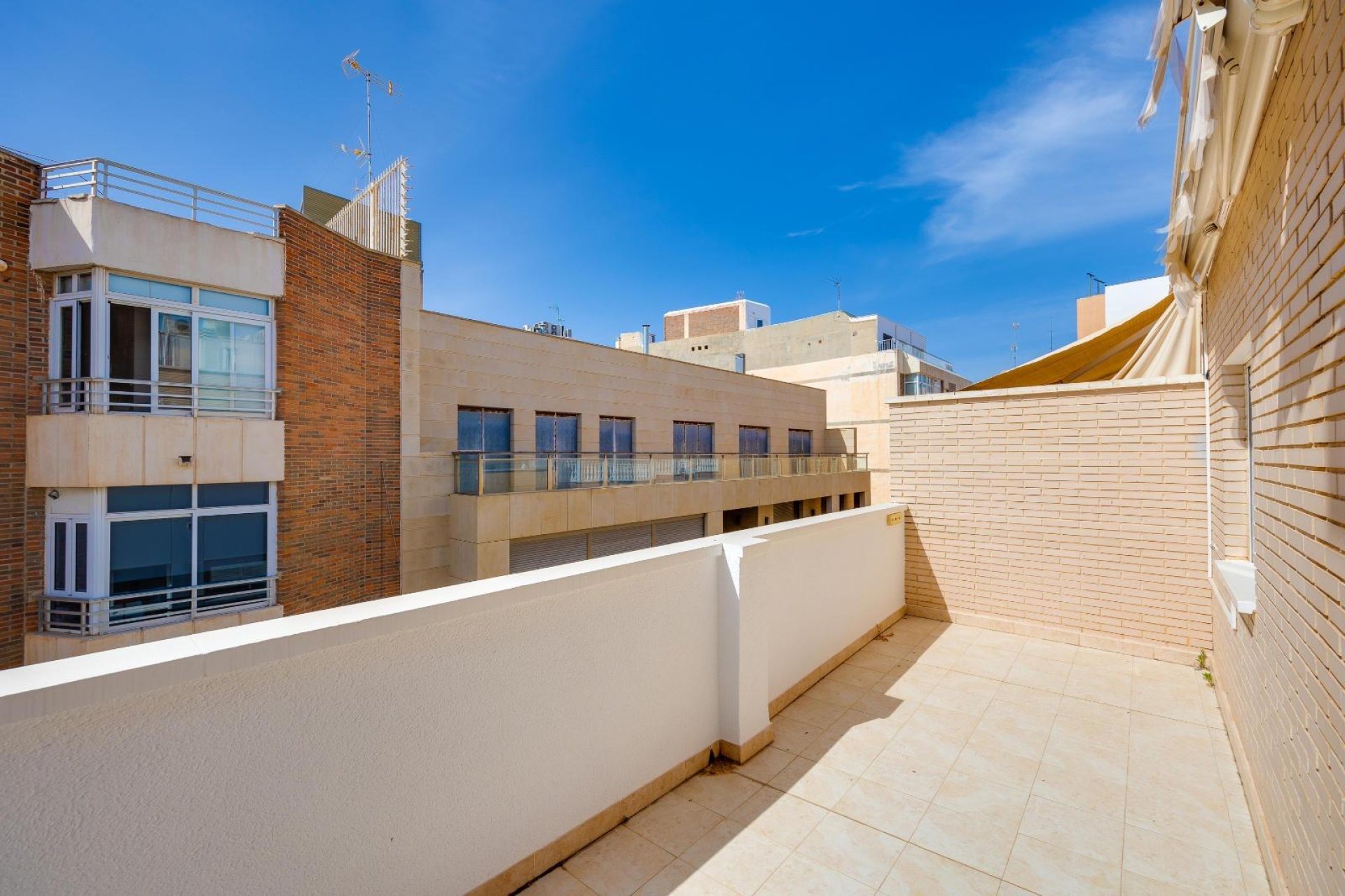 Használt Ingatlanok - Tetőtéri lakás -
Torrevieja