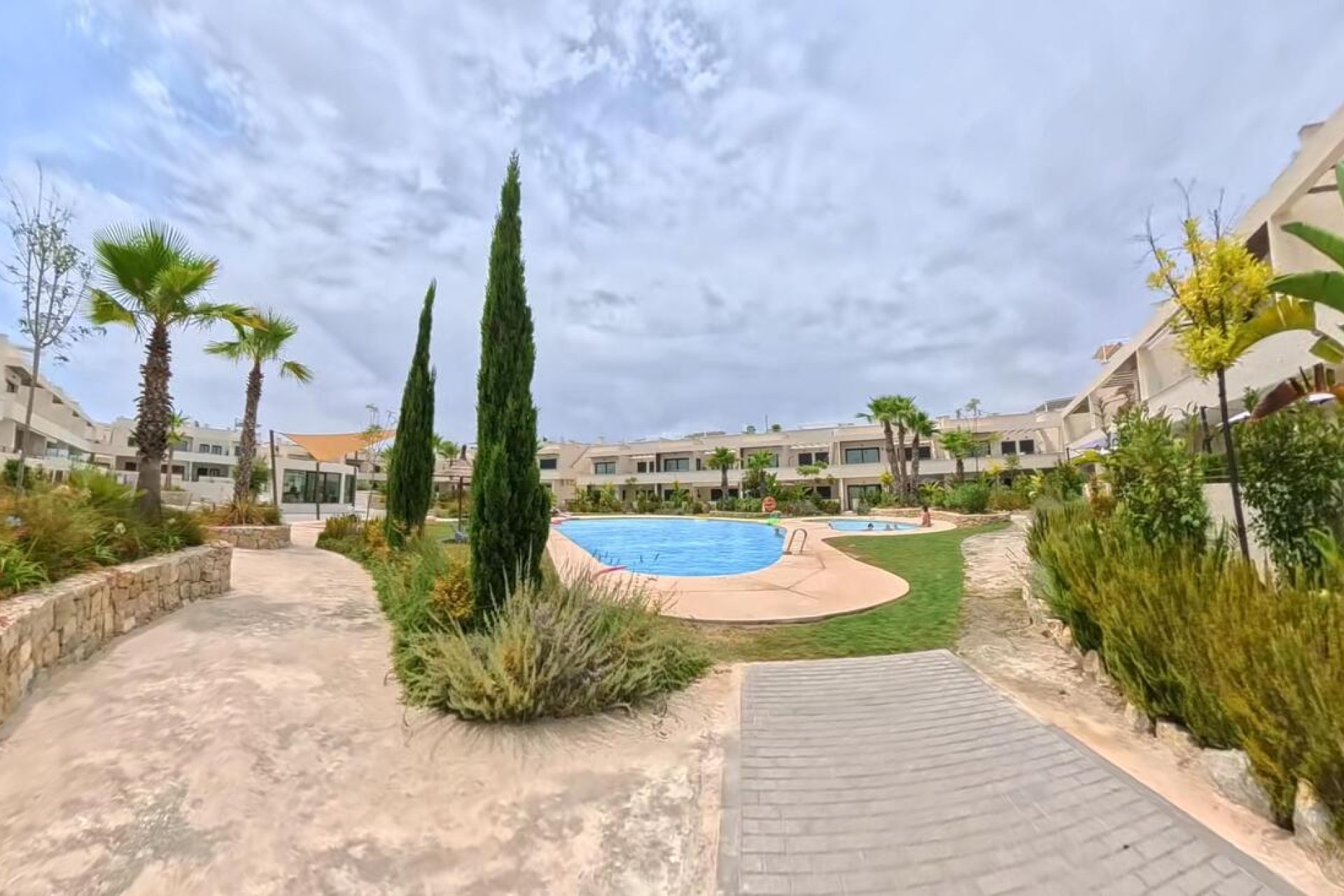 Használt Ingatlanok - Tetőtéri lakás -
Torrevieja
