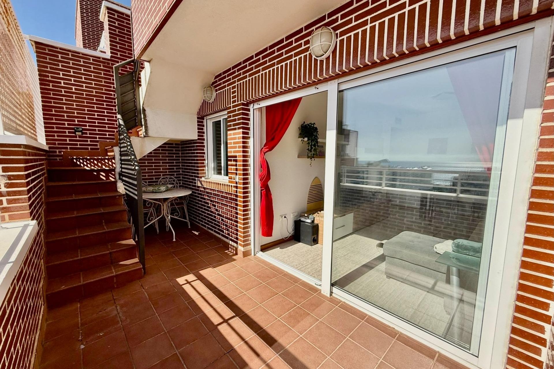 Használt Ingatlanok - Tetőtéri lakás -
Villajoyosa - Cala Villajoyosa