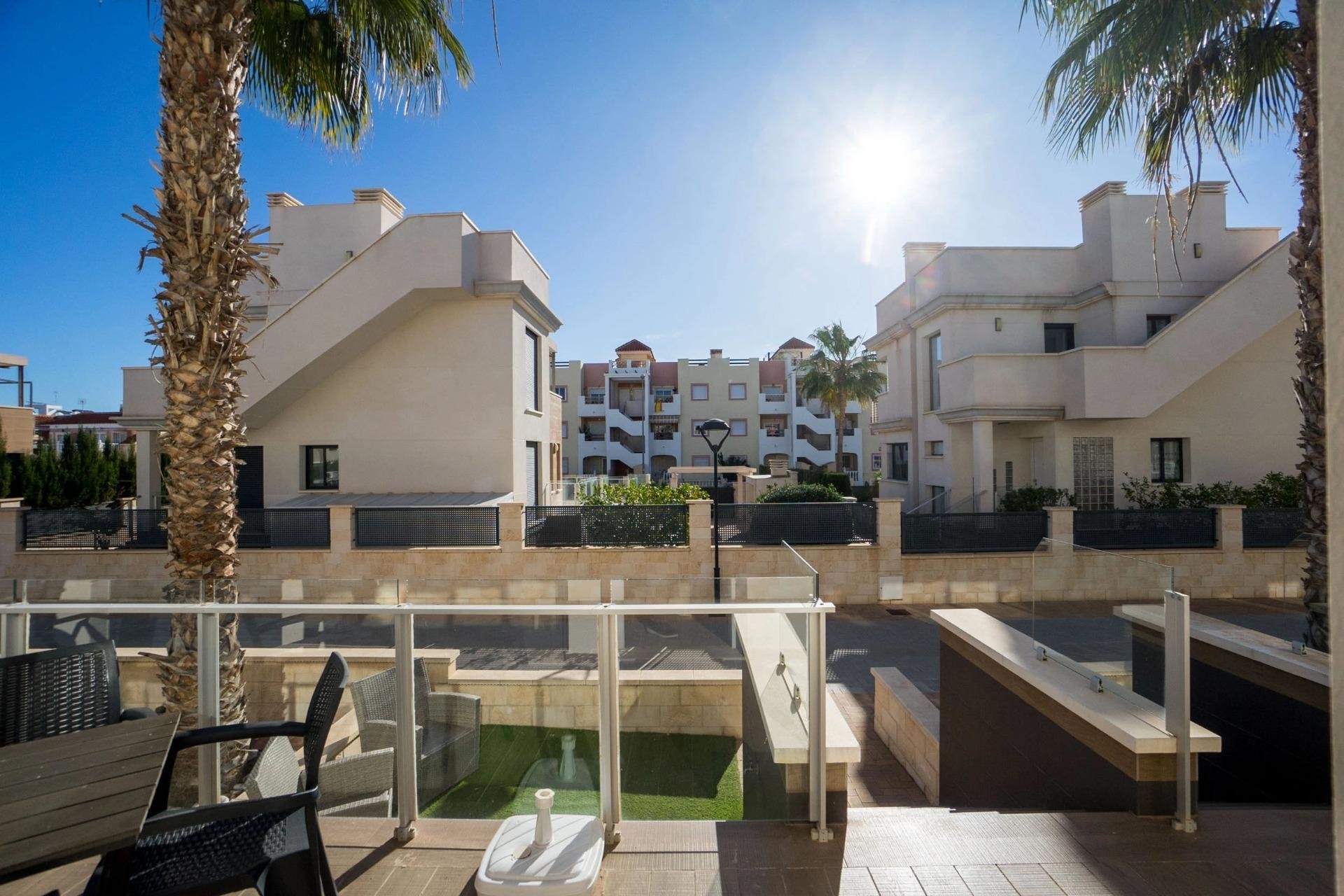 Használt Ingatlanok - Town House -
Orihuela Costa - La Zenia