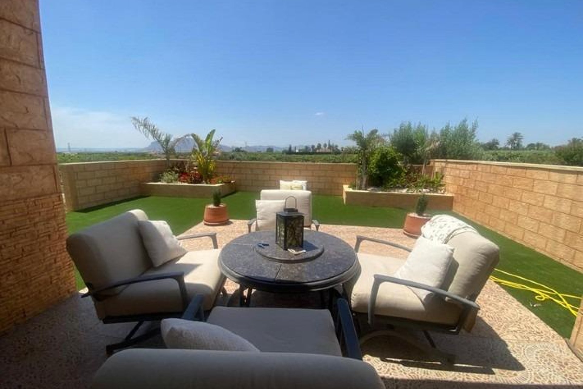 Használt Ingatlanok - Villa -
Albatera - Campo De Albatera