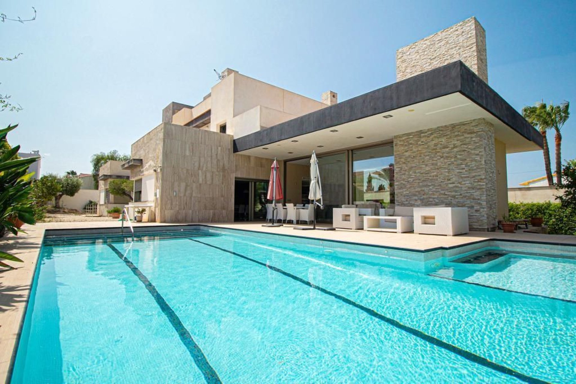 Használt Ingatlanok - Villa -
Alfas del Pí - Albir