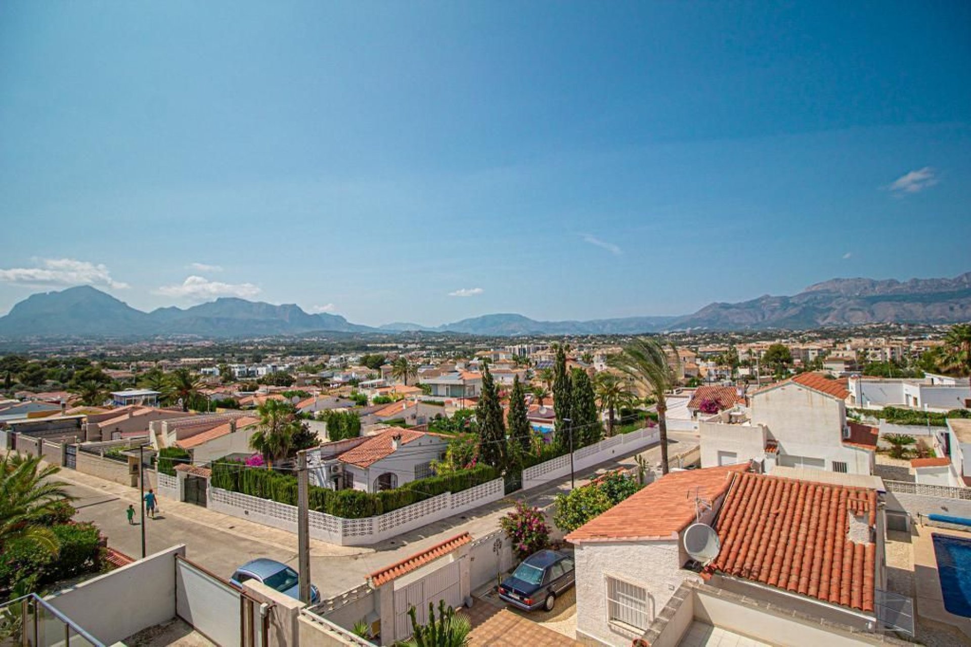 Használt Ingatlanok - Villa -
Alfas del Pí - Albir