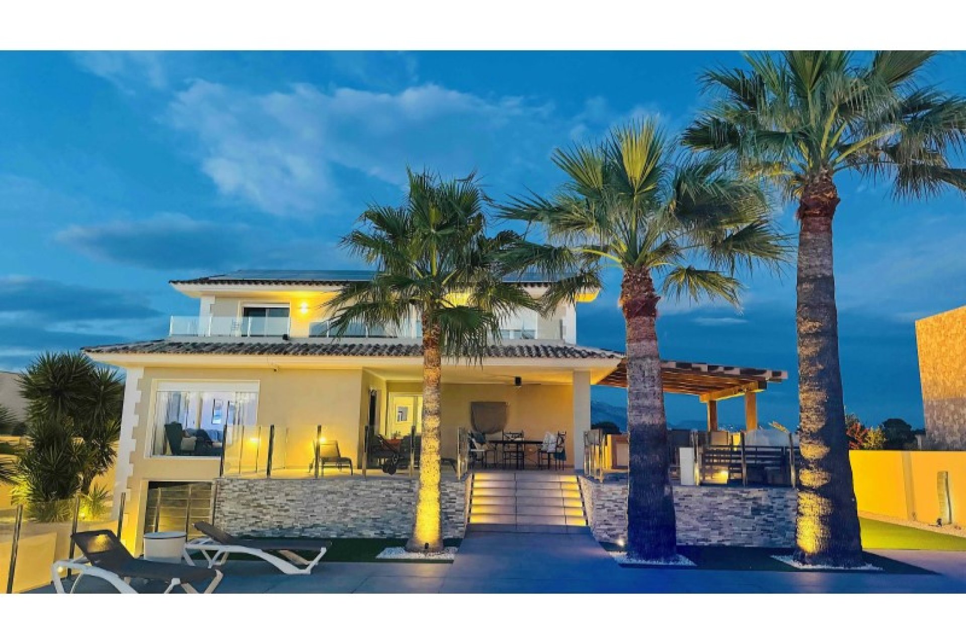 Használt Ingatlanok - Villa -
Alfas del Pí - Costa Blanca