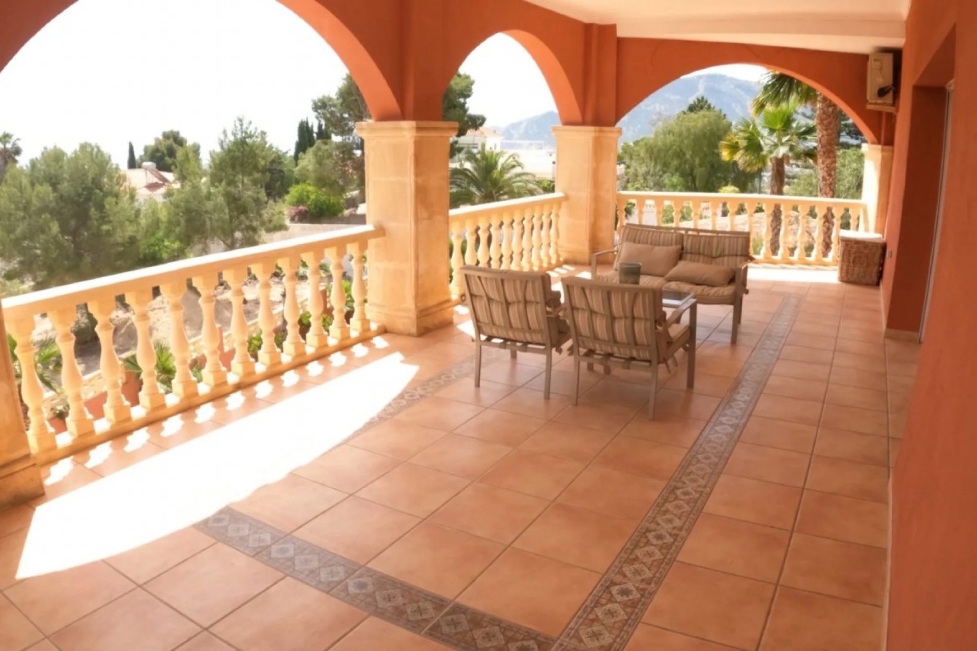 Használt Ingatlanok - Villa -
Alfas del Pí - Costa Blanca