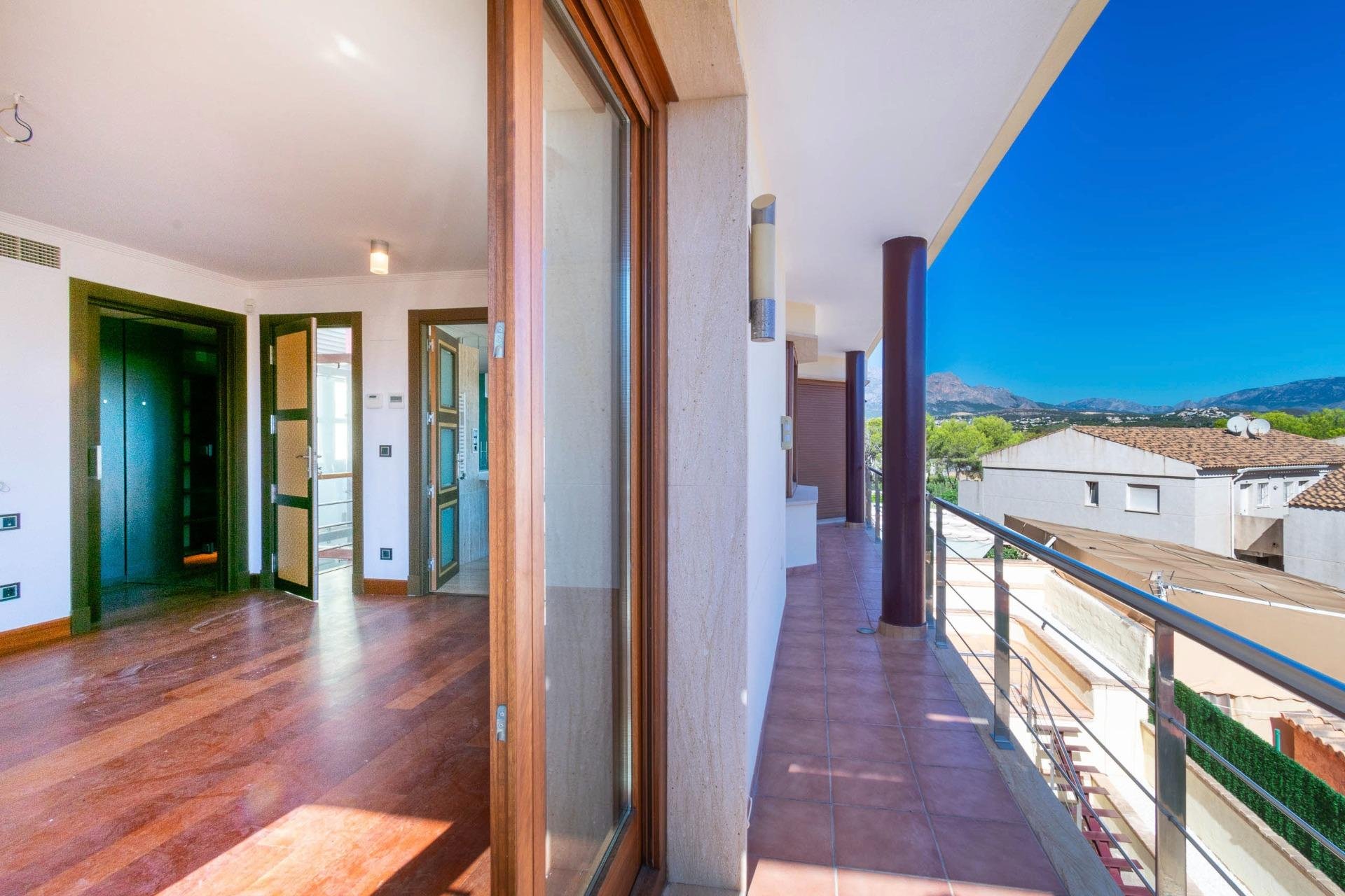 Használt Ingatlanok - Villa -
Alfas del Pí - Costa Blanca