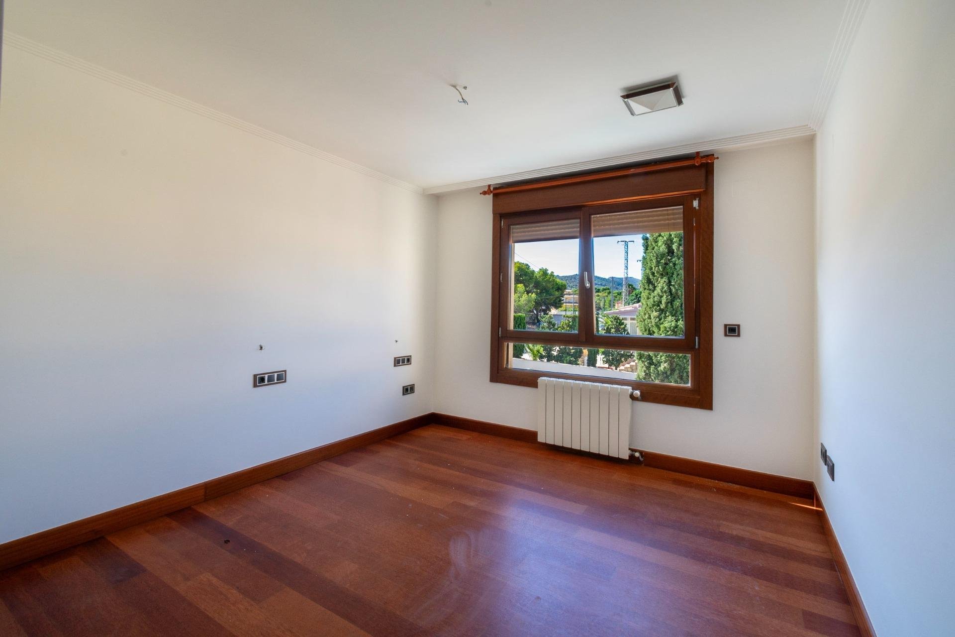 Használt Ingatlanok - Villa -
Alfas del Pí - Costa Blanca