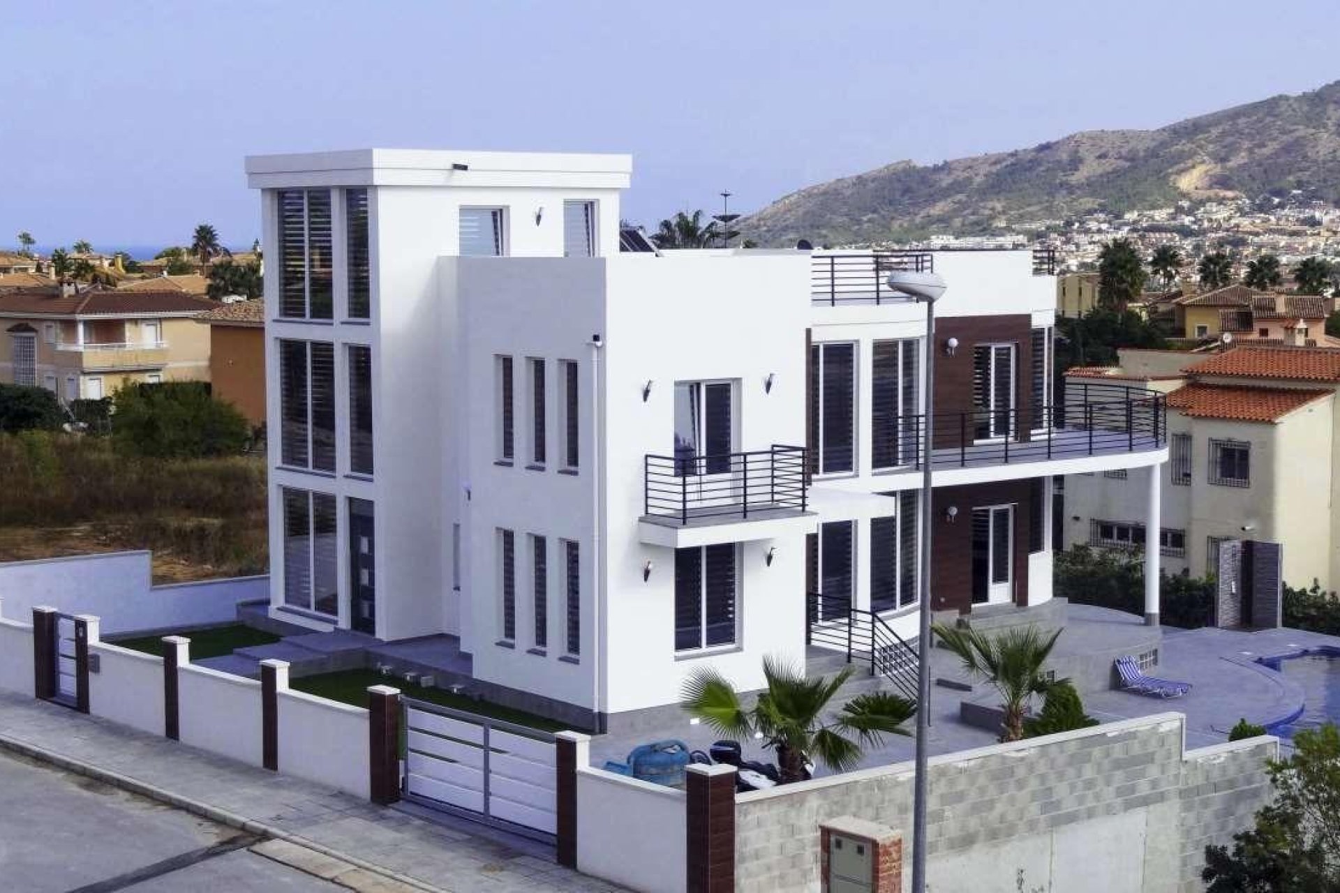 Használt Ingatlanok - Villa -
Alfas del Pí - Costa Blanca