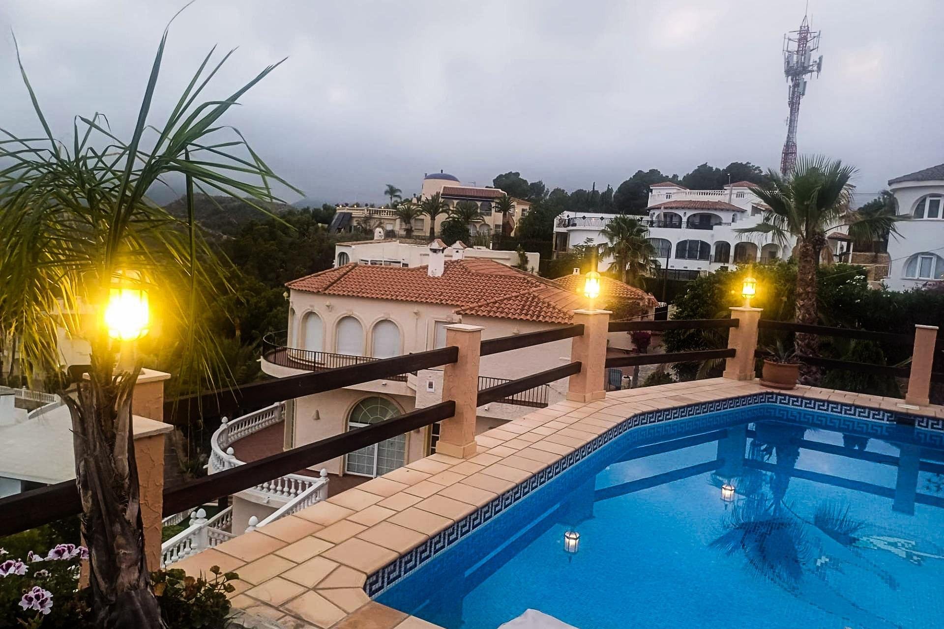 Használt Ingatlanok - Villa -
Alfas del Pí - Costa Blanca