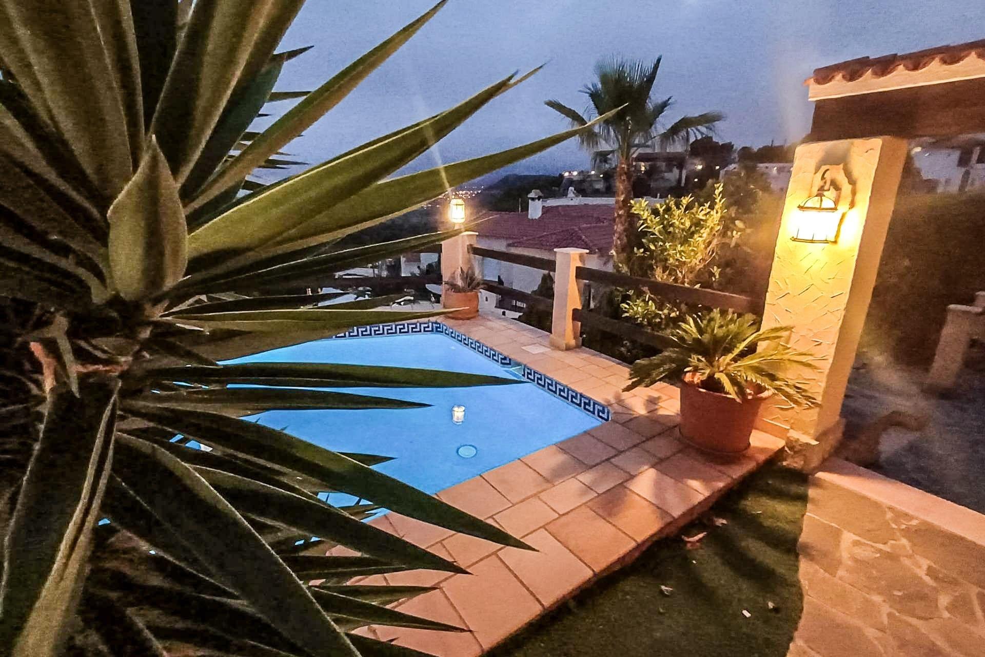 Használt Ingatlanok - Villa -
Alfas del Pí - Costa Blanca