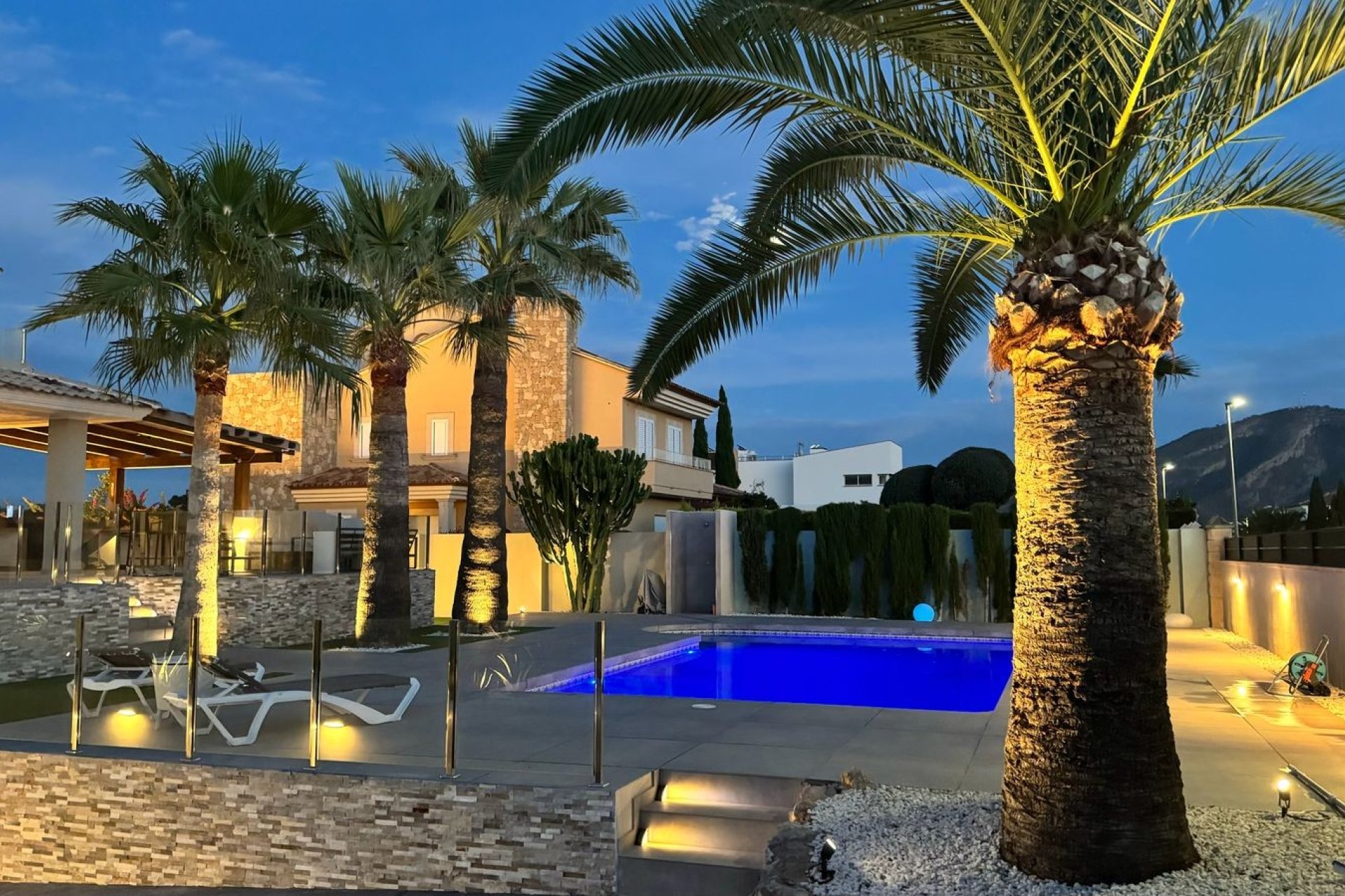 Használt Ingatlanok - Villa -
Alfas del Pí - Costa Blanca