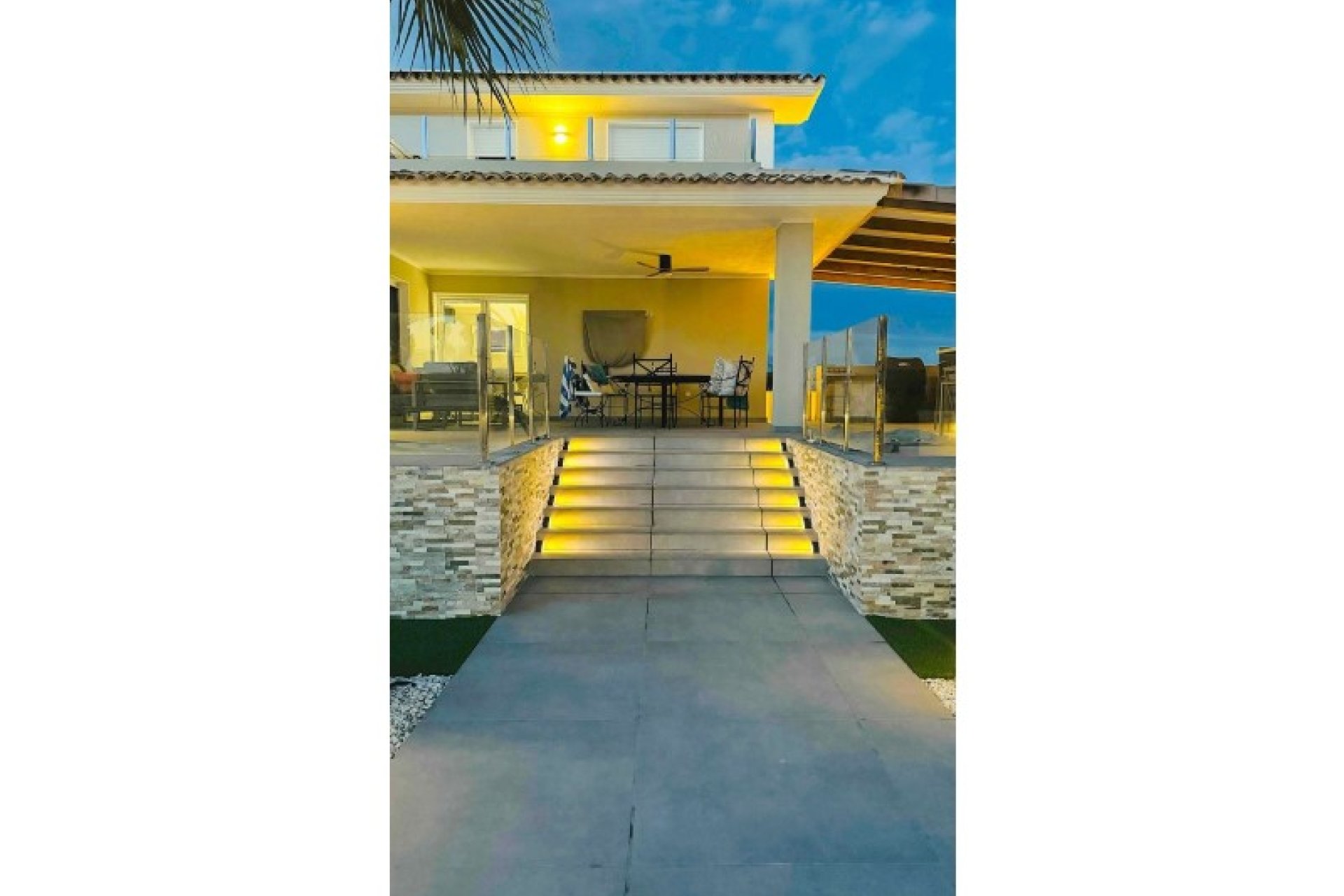 Használt Ingatlanok - Villa -
Alfas del Pí - Costa Blanca