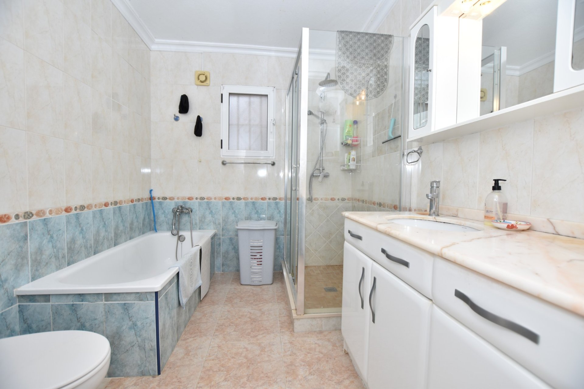 Használt Ingatlanok - Villa -
Algorfa - Inland