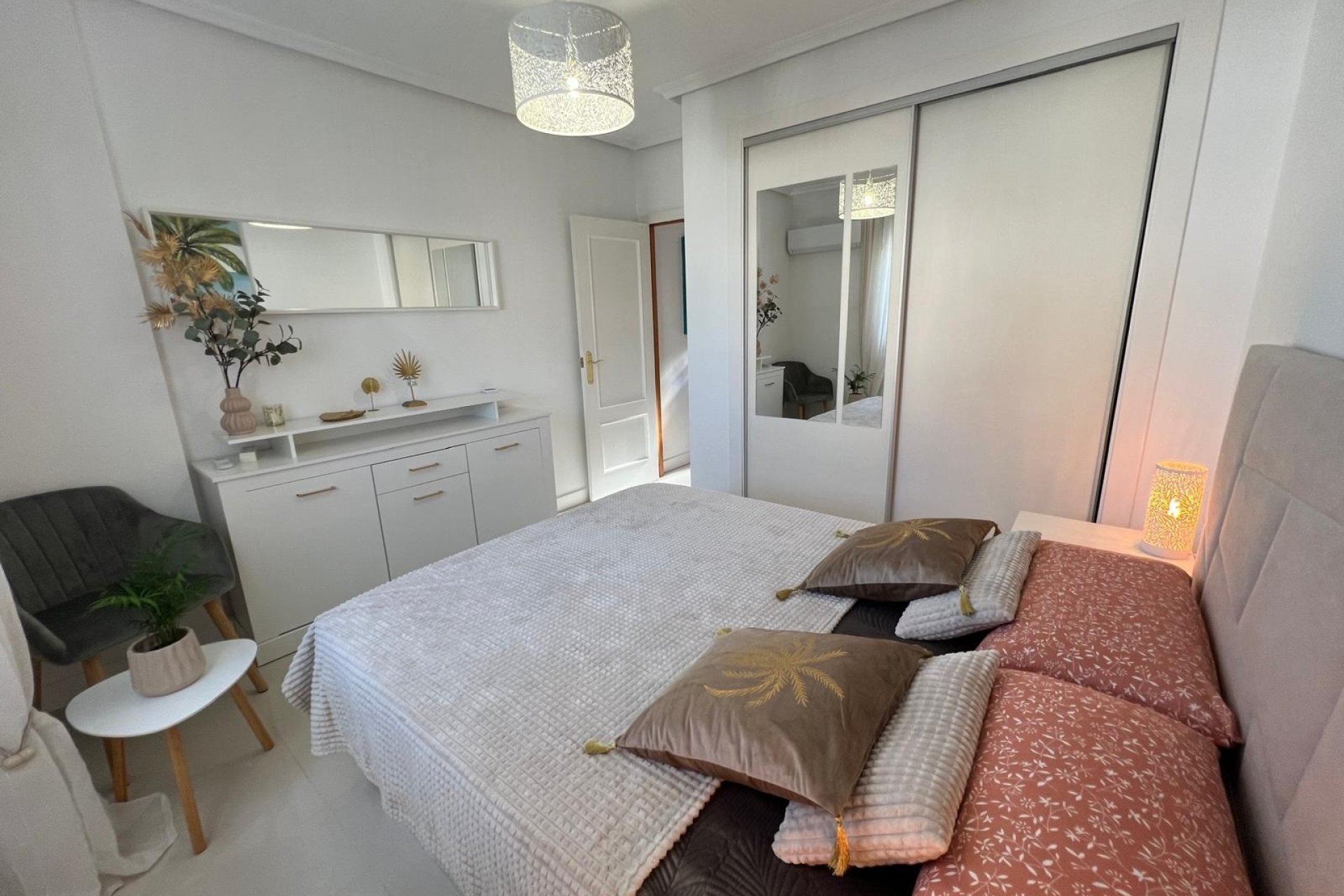 Használt Ingatlanok - Villa -
Algorfa - Inland