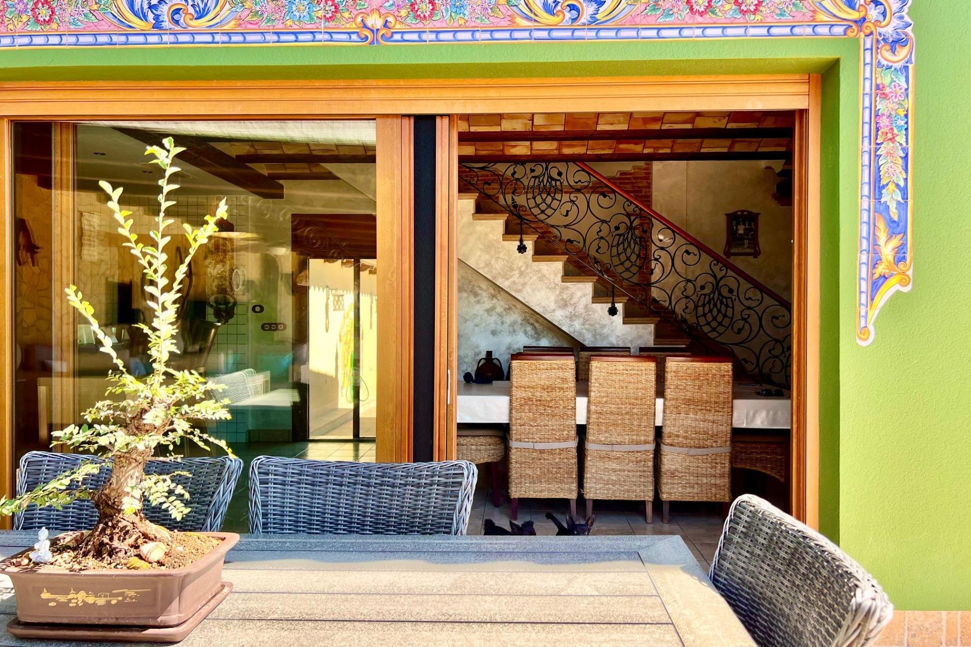 Használt Ingatlanok - Villa -
Almoradí - Comunidad Valenciana
