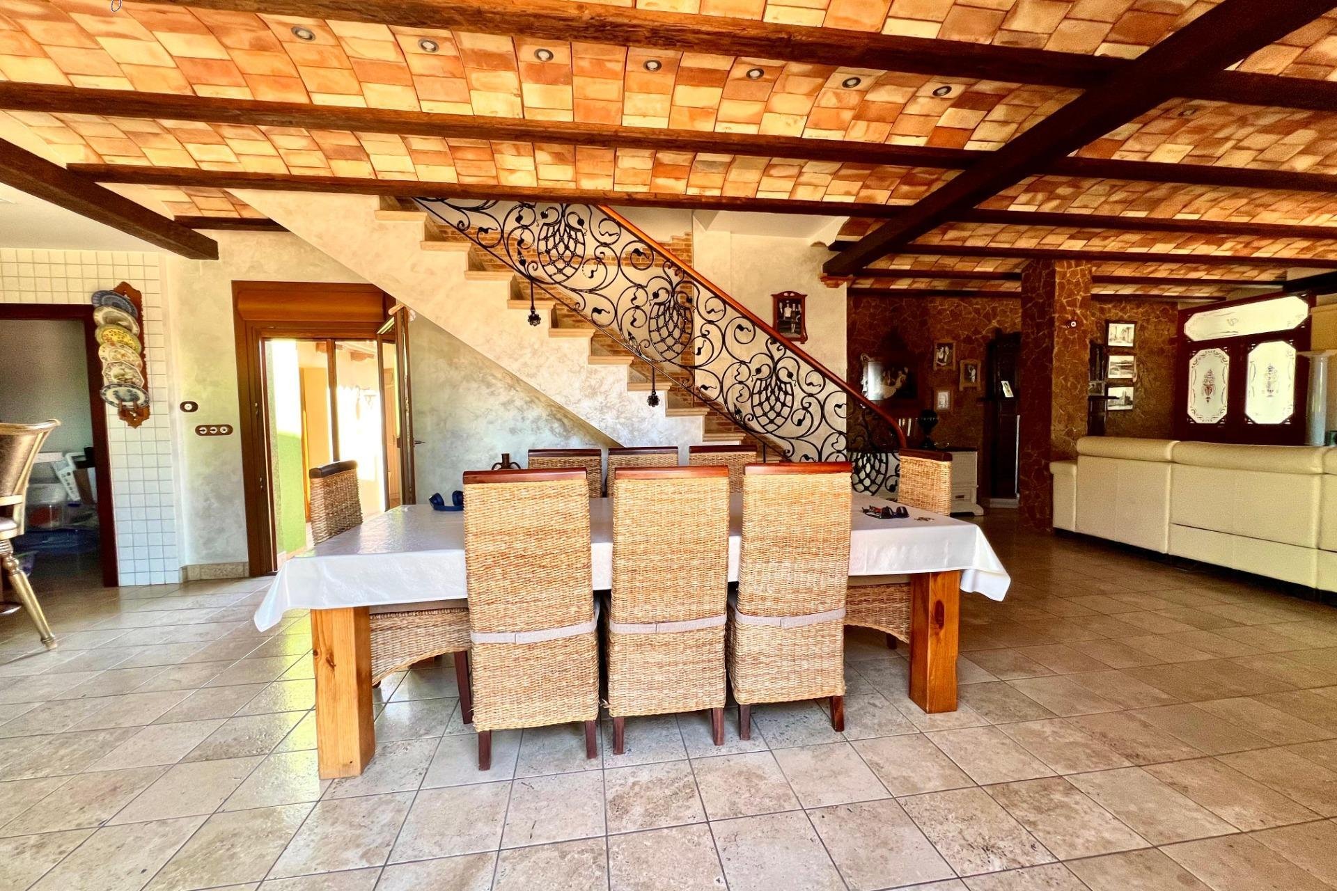 Használt Ingatlanok - Villa -
Almoradí - Comunidad Valenciana