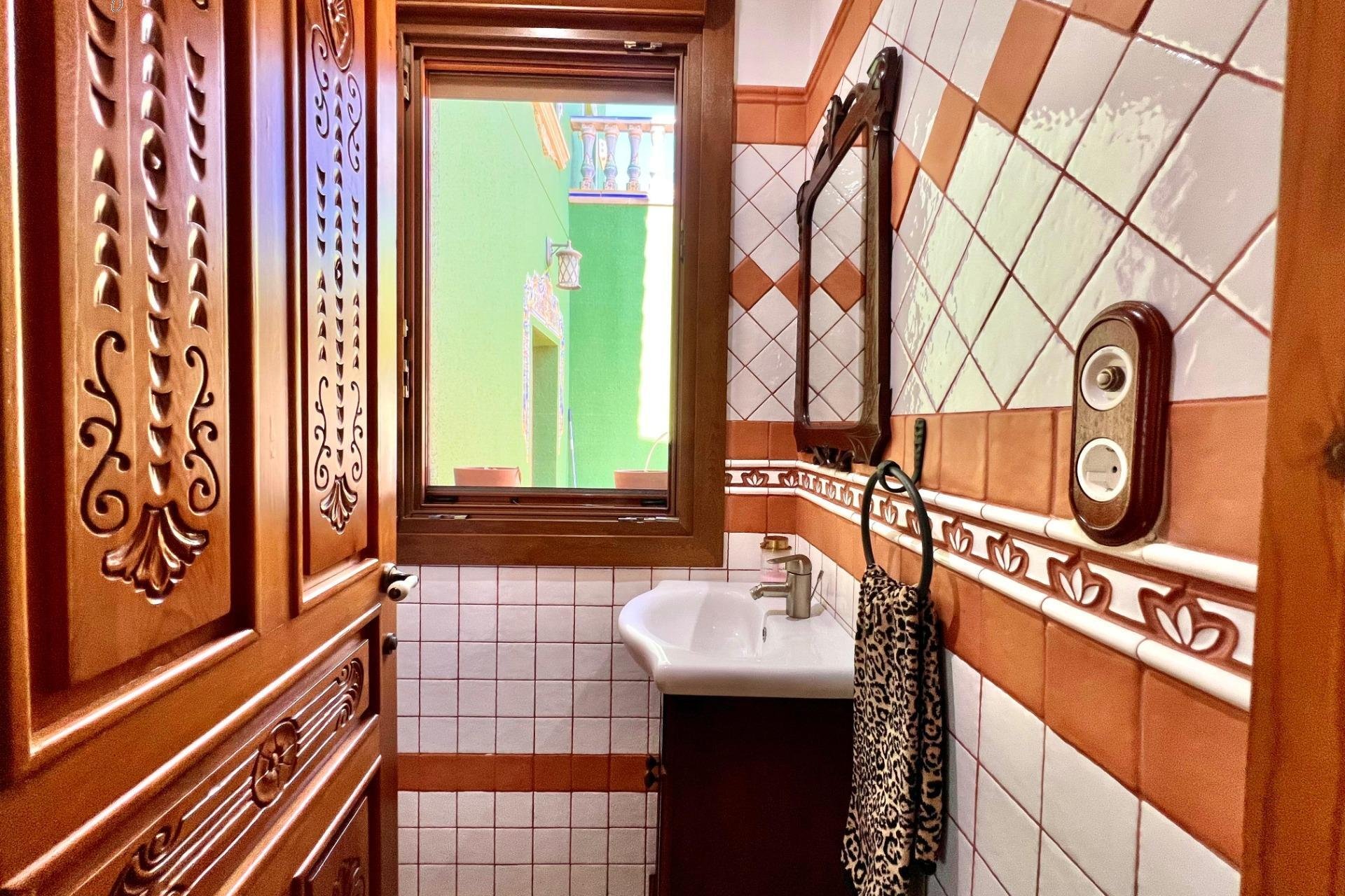 Használt Ingatlanok - Villa -
Almoradí - Comunidad Valenciana