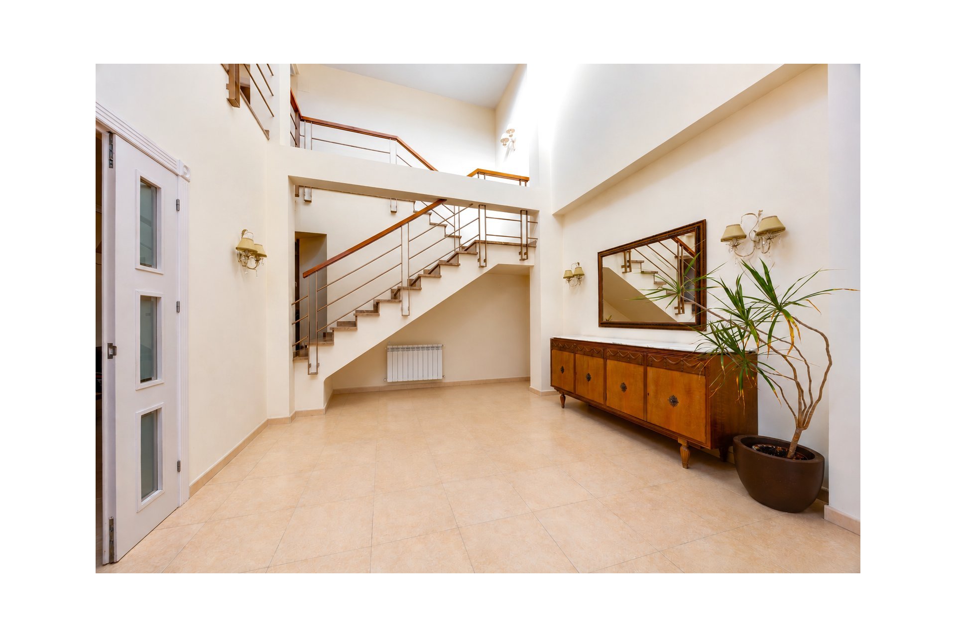Használt Ingatlanok - Villa -
Benejúzar - Inland