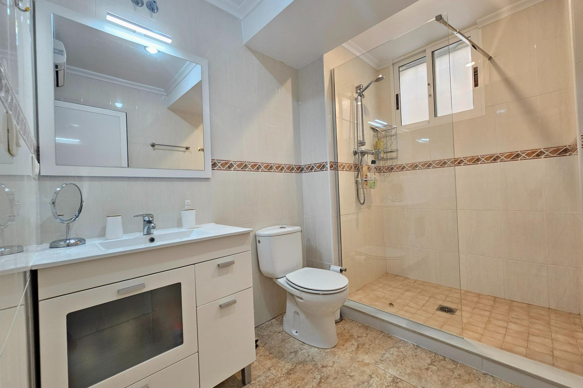 Használt Ingatlanok - Villa -
Benijofar - Benimar 3