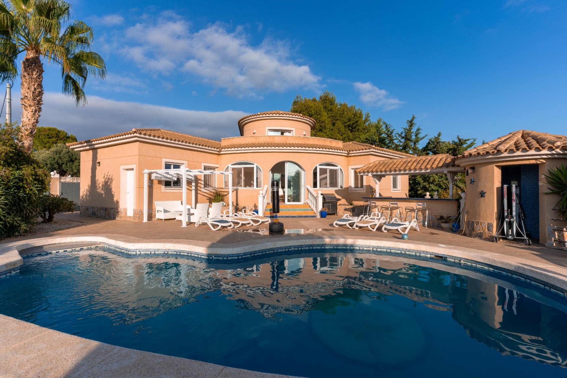 Használt Ingatlanok - Villa -
Busot - Costa Blanca