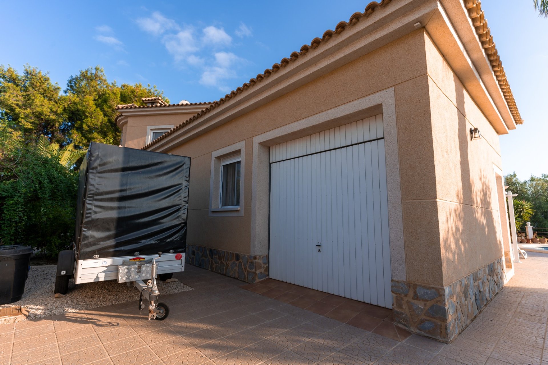 Használt Ingatlanok - Villa -
Busot - Costa Blanca