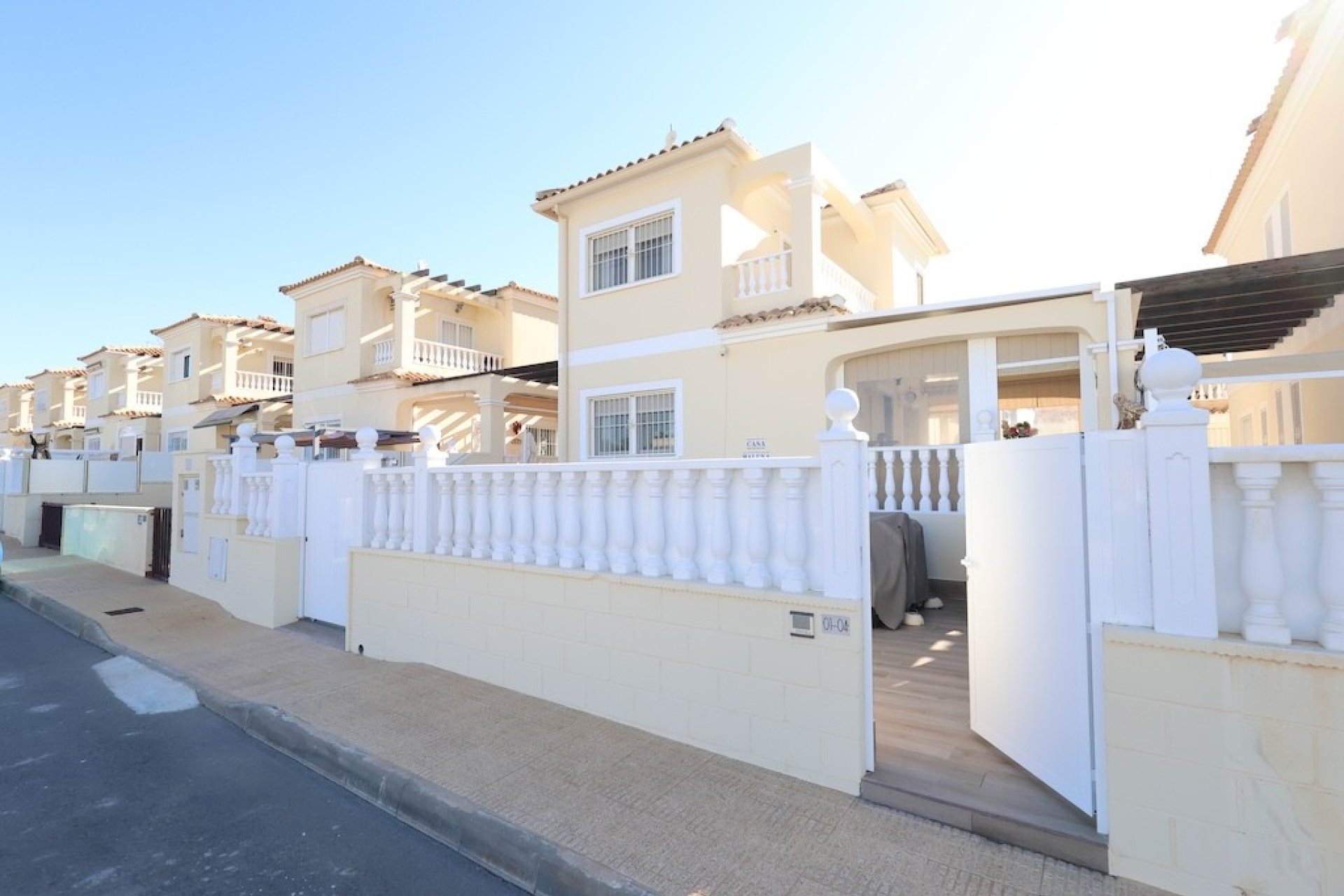 Használt Ingatlanok - Villa -
Cabo Roig - Costa Blanca