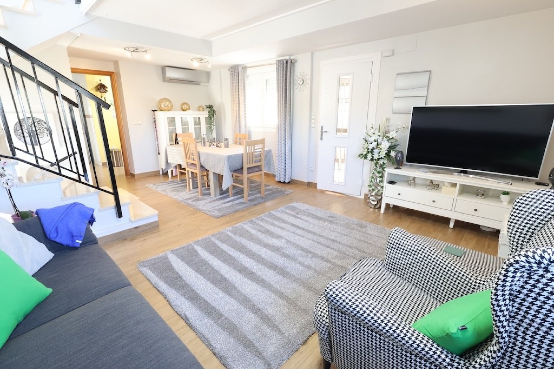 Használt Ingatlanok - Villa -
Cabo Roig - Costa Blanca