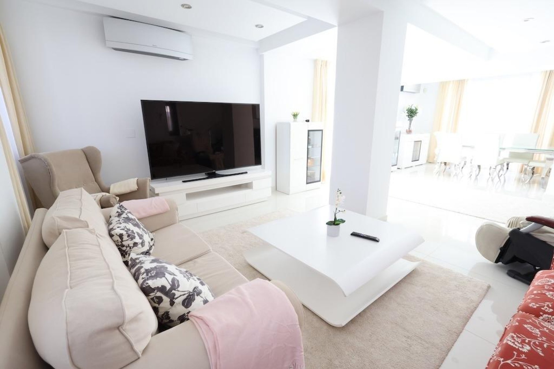 Használt Ingatlanok - Villa -
Cabo Roig - Costa Blanca