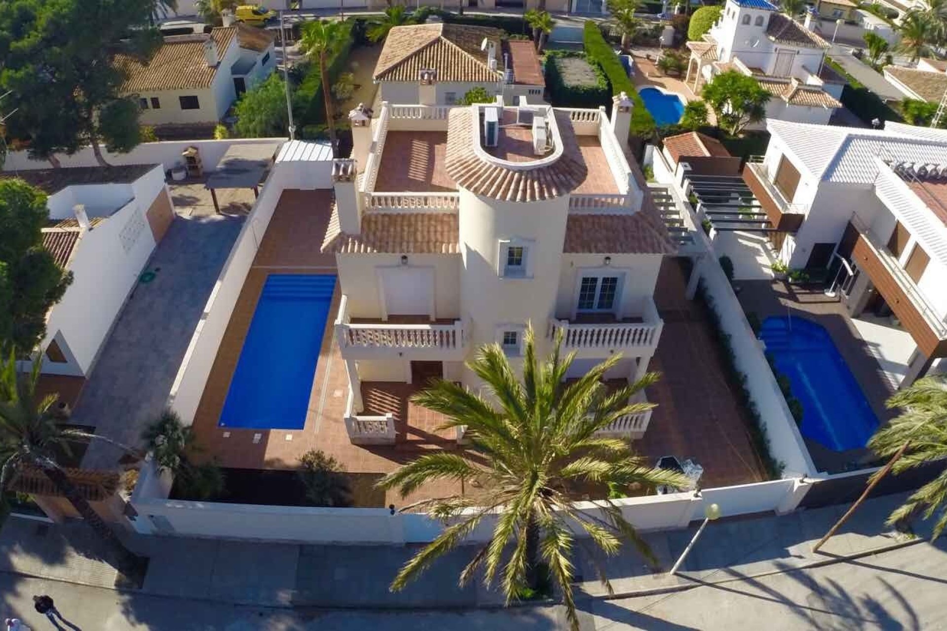 Használt Ingatlanok - Villa -
Cabo Roig - Costa Blanca