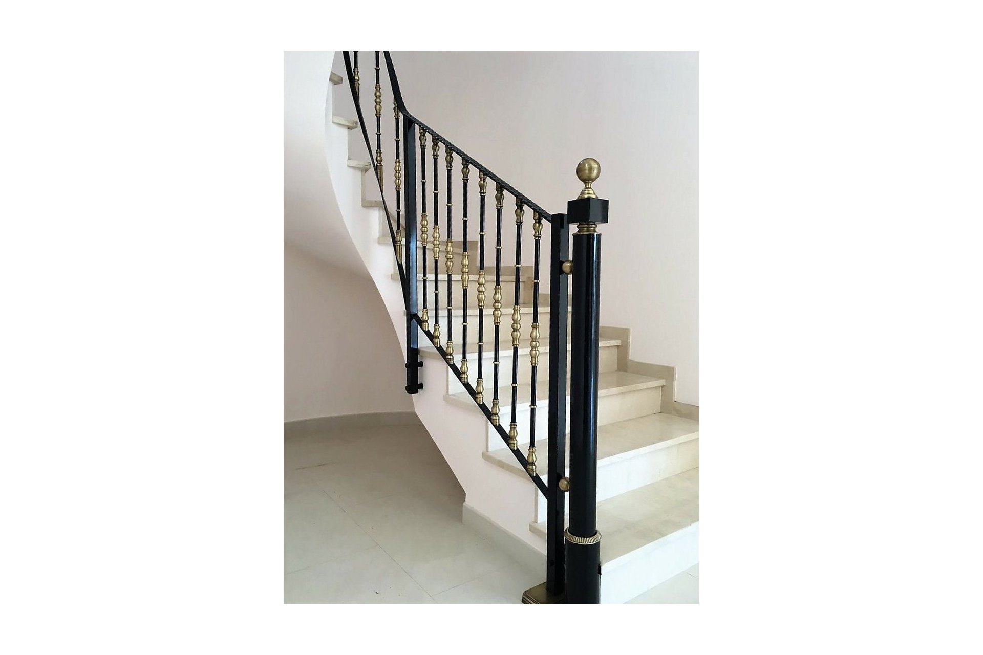 Használt Ingatlanok - Villa -
Cabo Roig - Costa Blanca