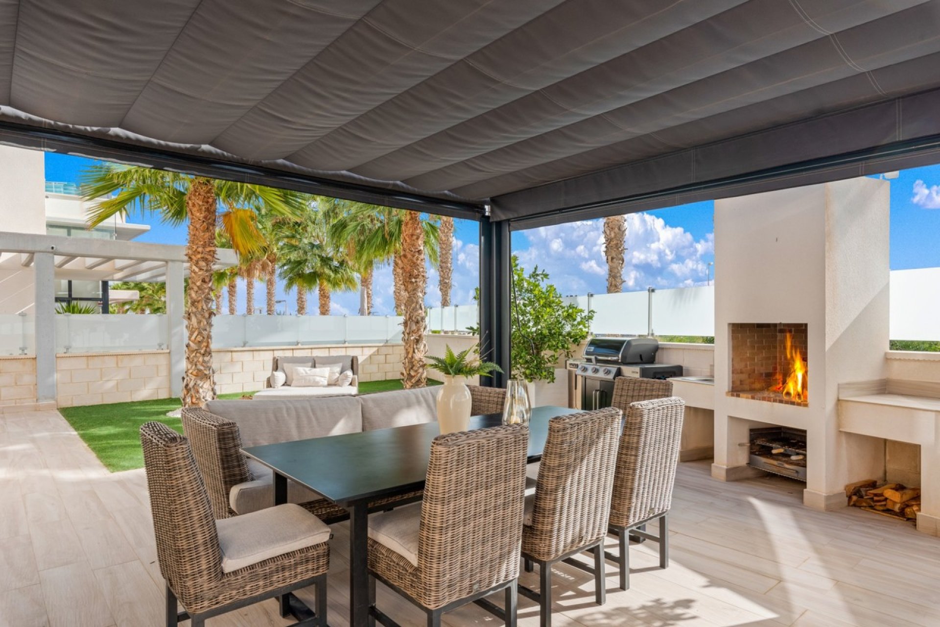 Használt Ingatlanok - Villa -
Cabo Roig - Costa Blanca