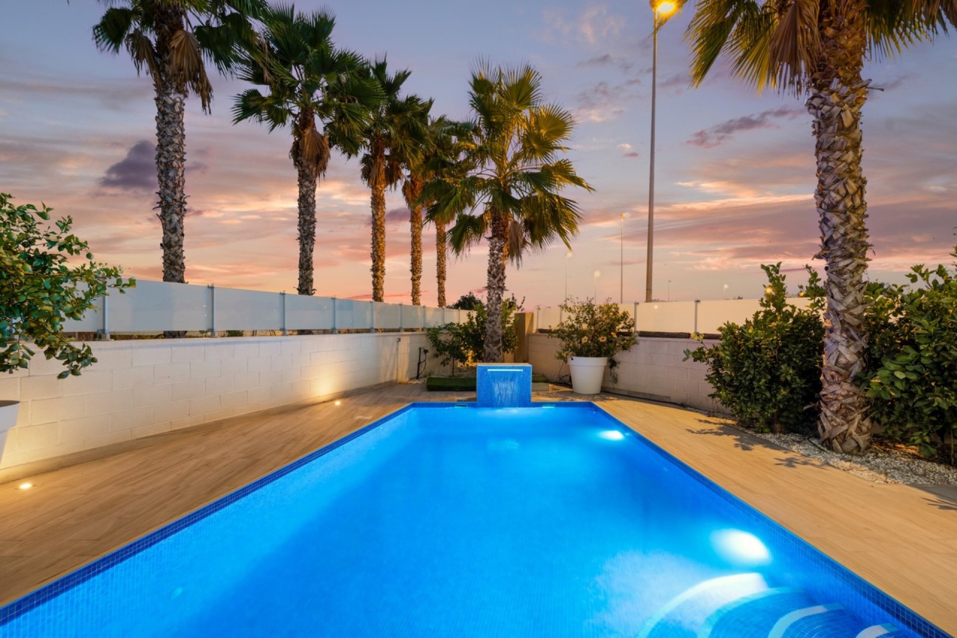 Használt Ingatlanok - Villa -
Cabo Roig - Costa Blanca