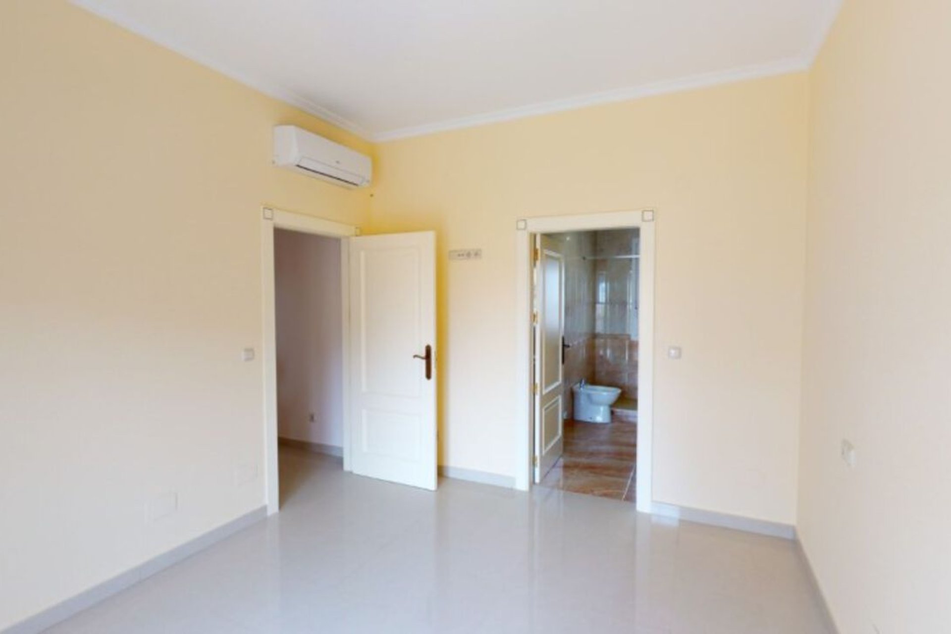 Használt Ingatlanok - Villa -
Cabo Roig - Costa Blanca