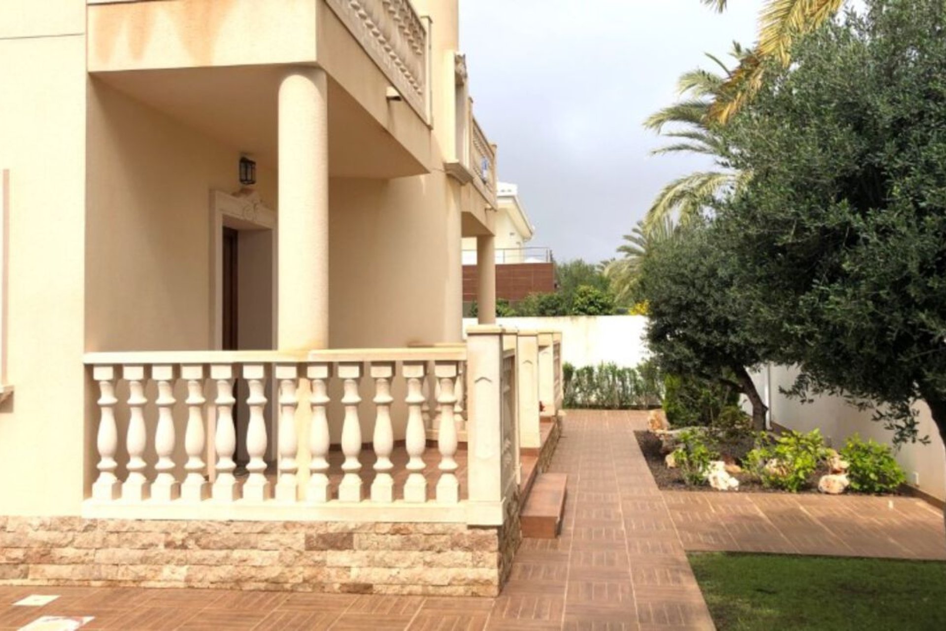Használt Ingatlanok - Villa -
Cabo Roig - Costa Blanca