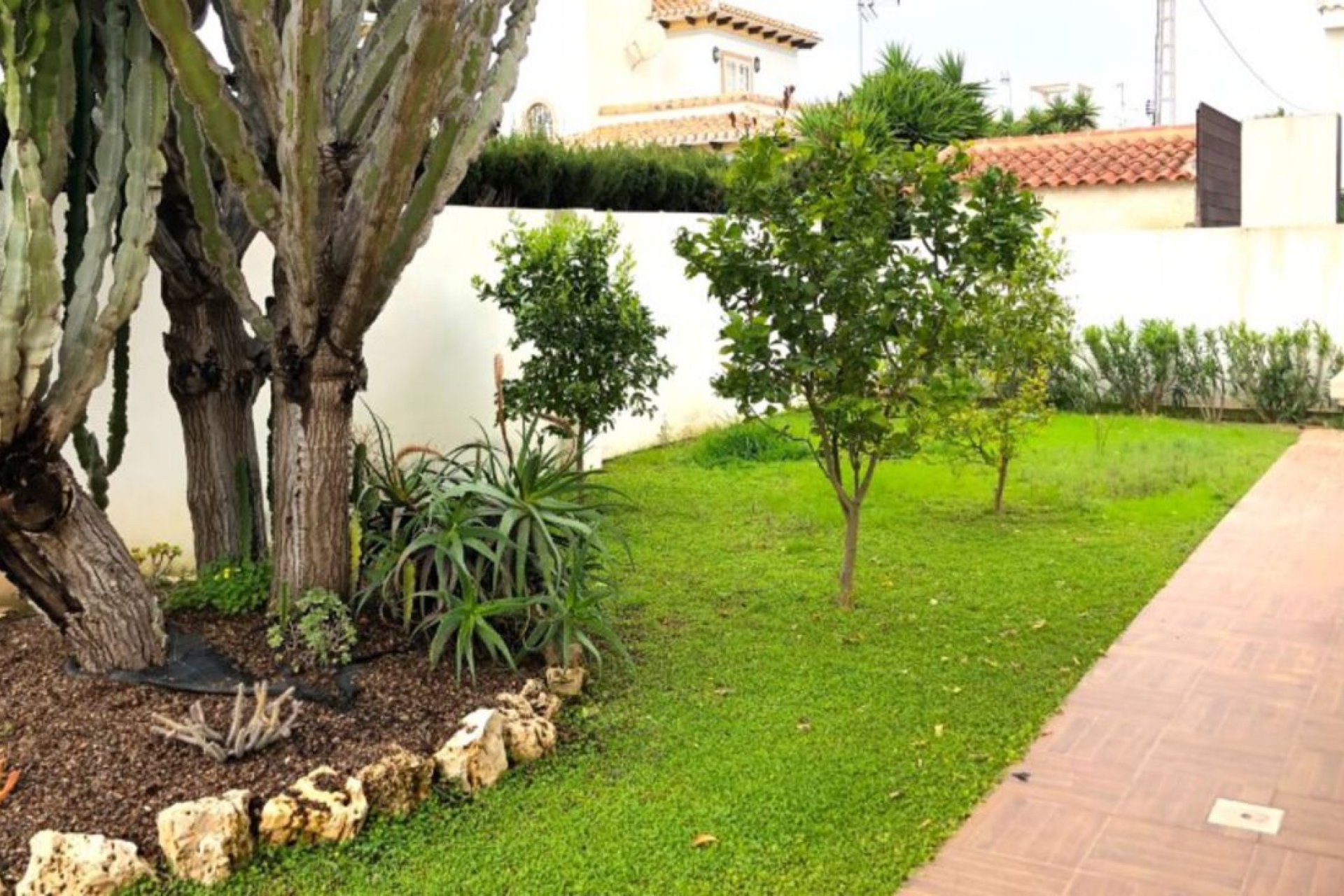 Használt Ingatlanok - Villa -
Cabo Roig - Costa Blanca