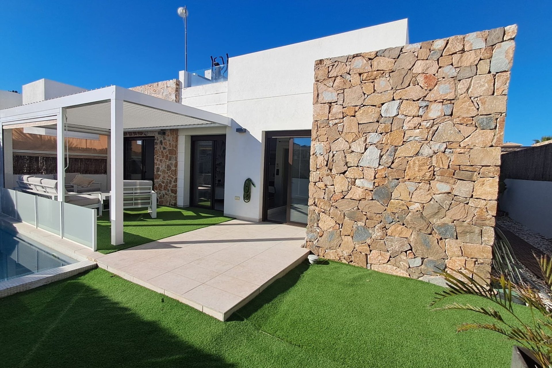 Használt Ingatlanok - Villa -
Cabo Roig - Costa Blanca