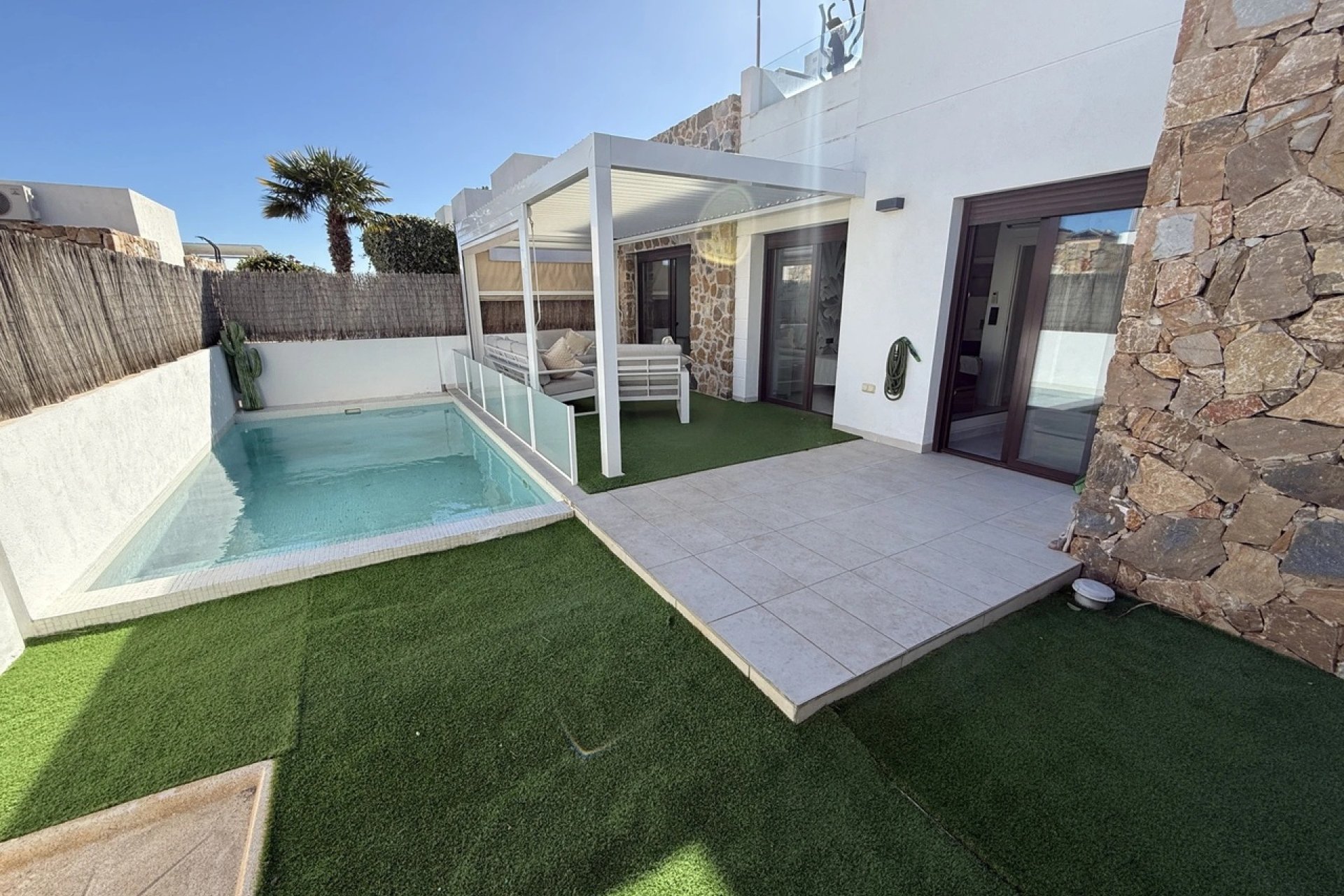 Használt Ingatlanok - Villa -
Cabo Roig - Costa Blanca