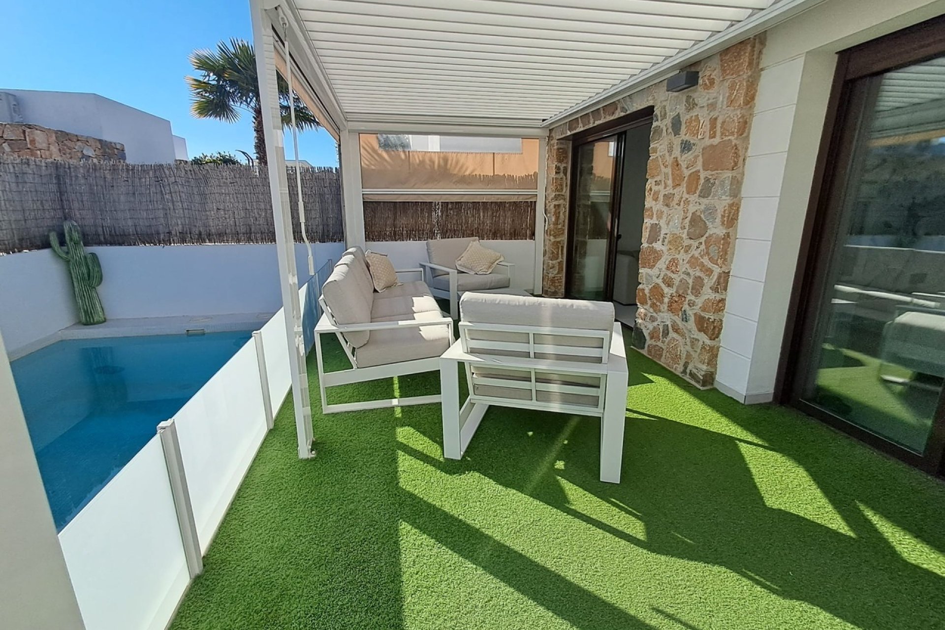 Használt Ingatlanok - Villa -
Cabo Roig - Costa Blanca