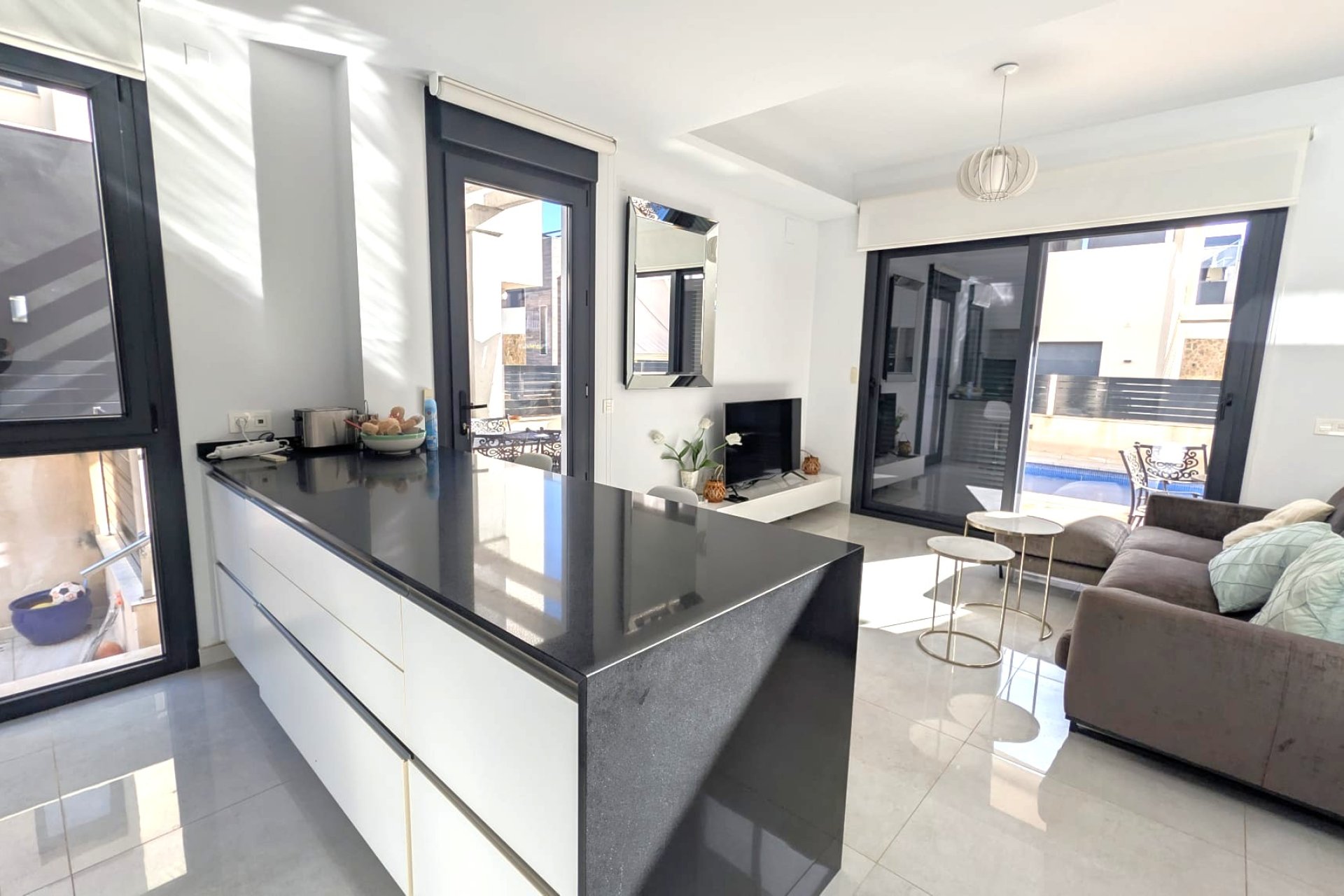 Használt Ingatlanok - Villa -
Cabo Roig - Costa Blanca