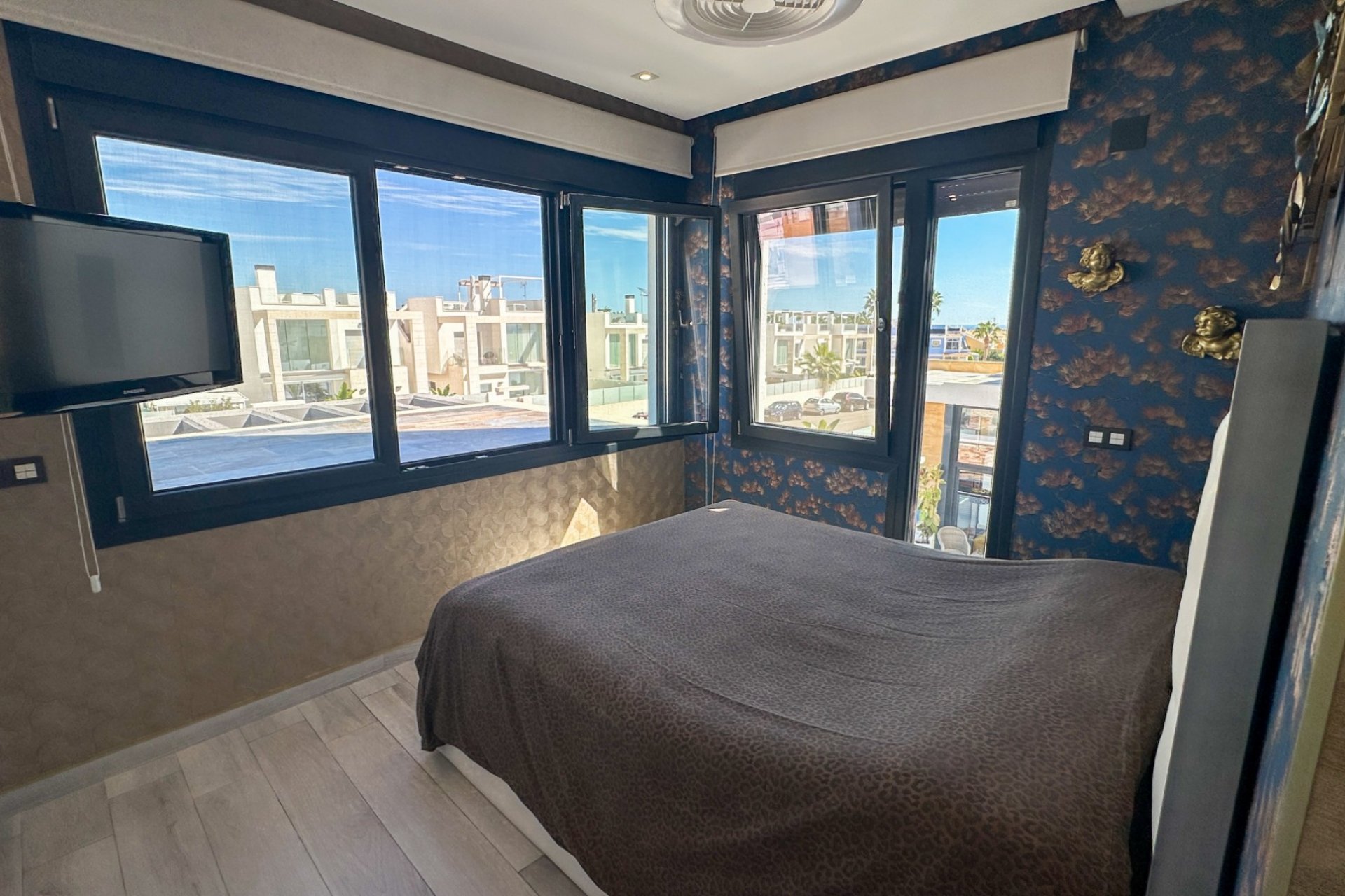 Használt Ingatlanok - Villa -
Cabo Roig - Costa Blanca