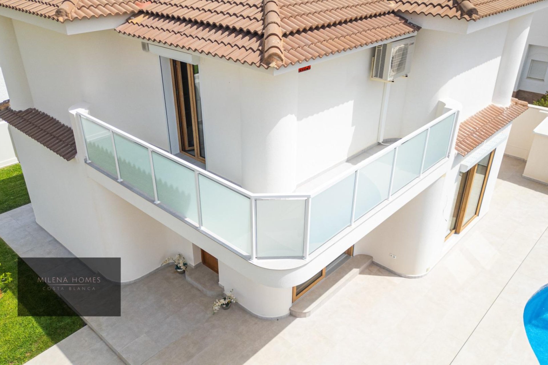 Használt Ingatlanok - Villa -
Cabo Roig