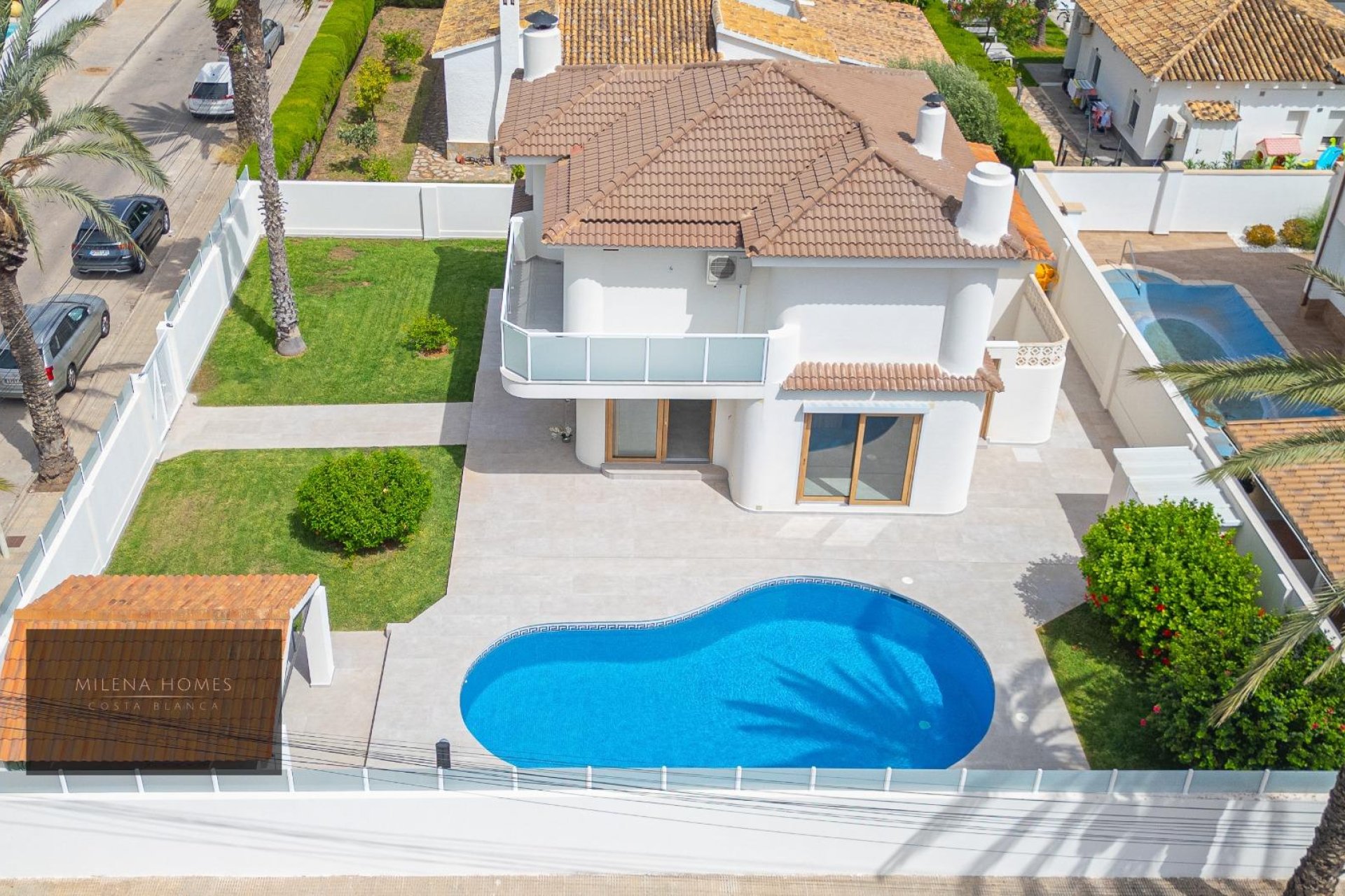 Használt Ingatlanok - Villa -
Cabo Roig