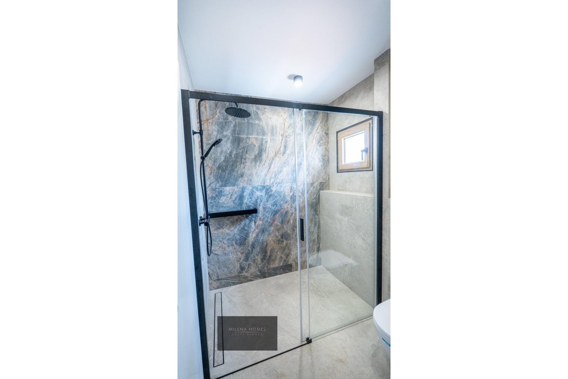 Használt Ingatlanok - Villa -
Cabo Roig