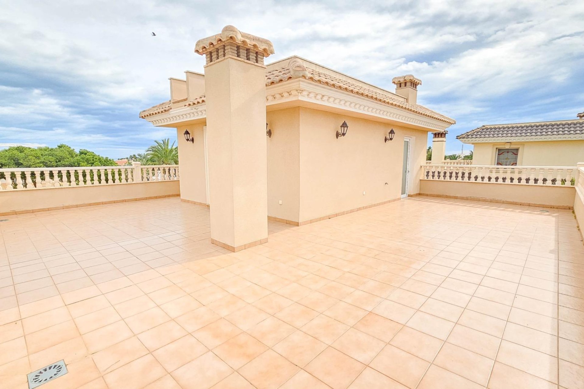 Használt Ingatlanok - Villa -
Cabo Roig