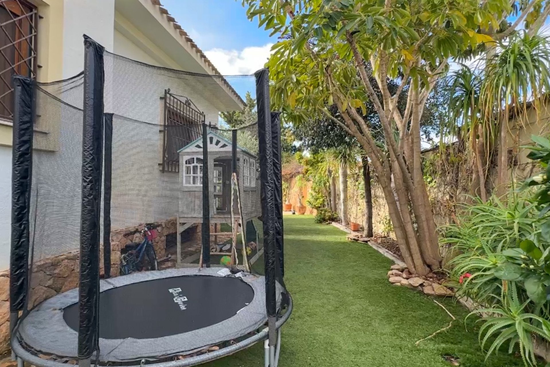 Használt Ingatlanok - Villa -
Campoamor - Costa Blanca
