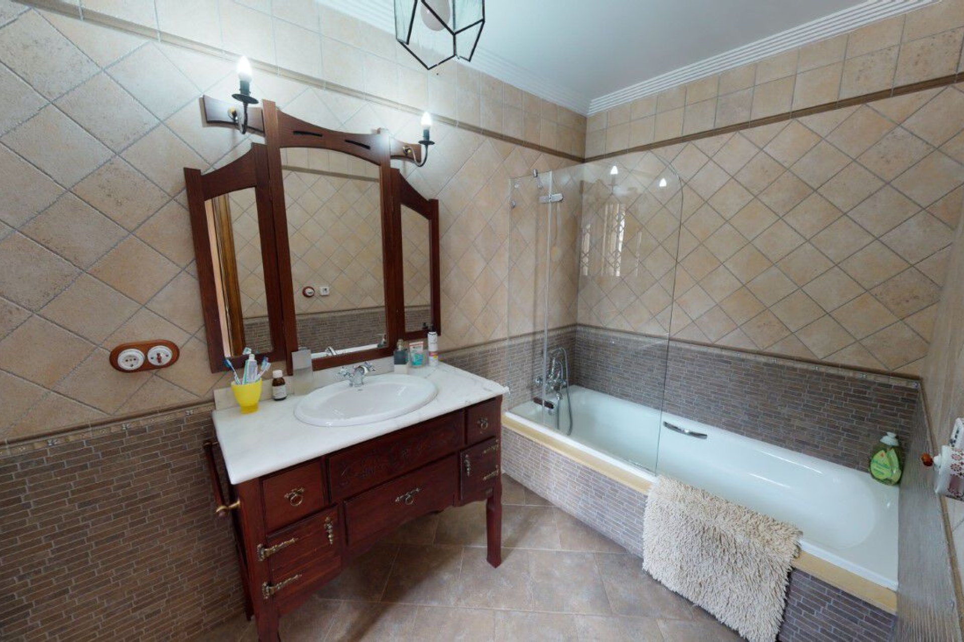 Használt Ingatlanok - Villa -
Catral - Costa Blanca